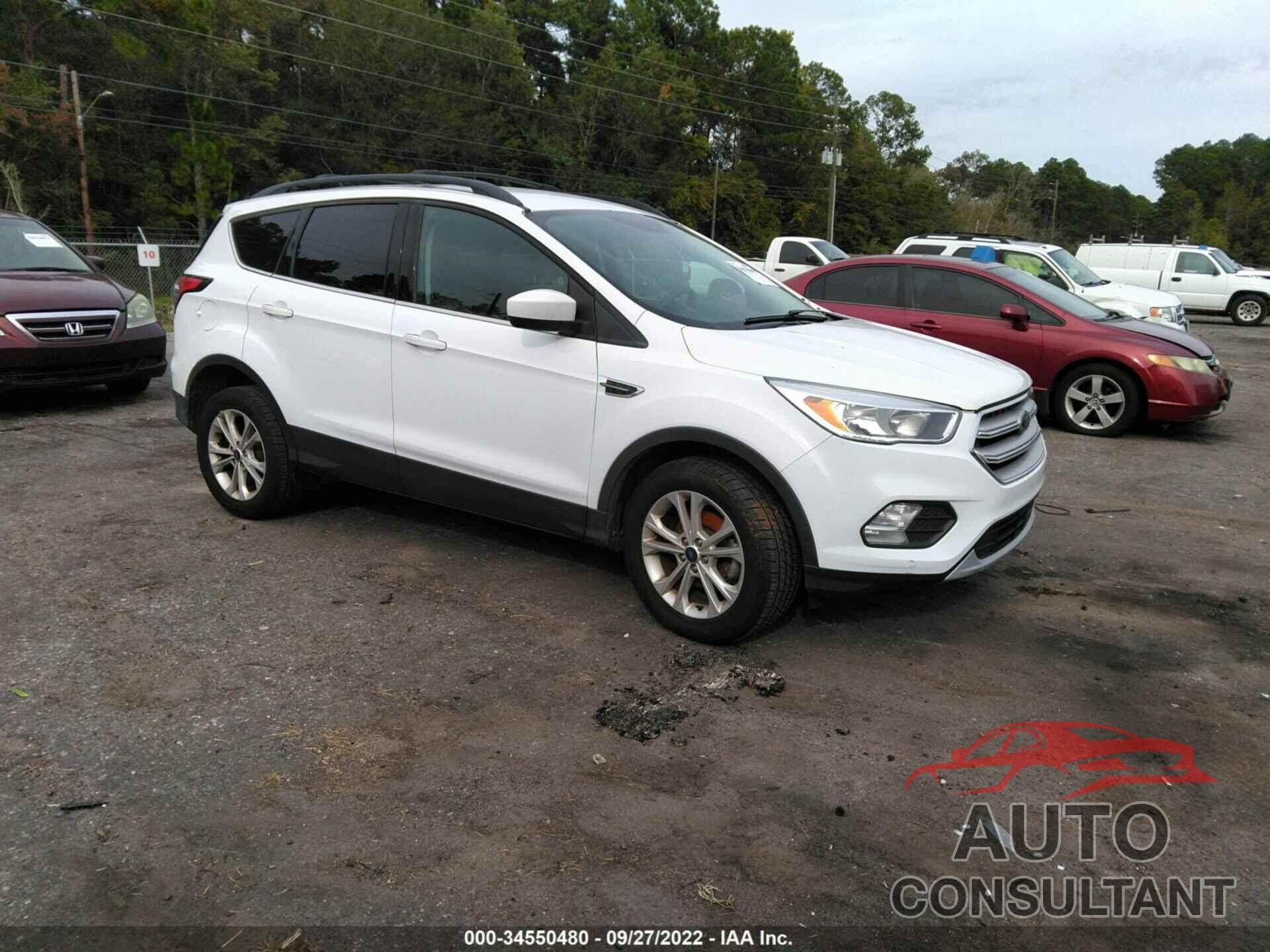 FORD ESCAPE 2018 - 1FMCU0GD3JUC61980