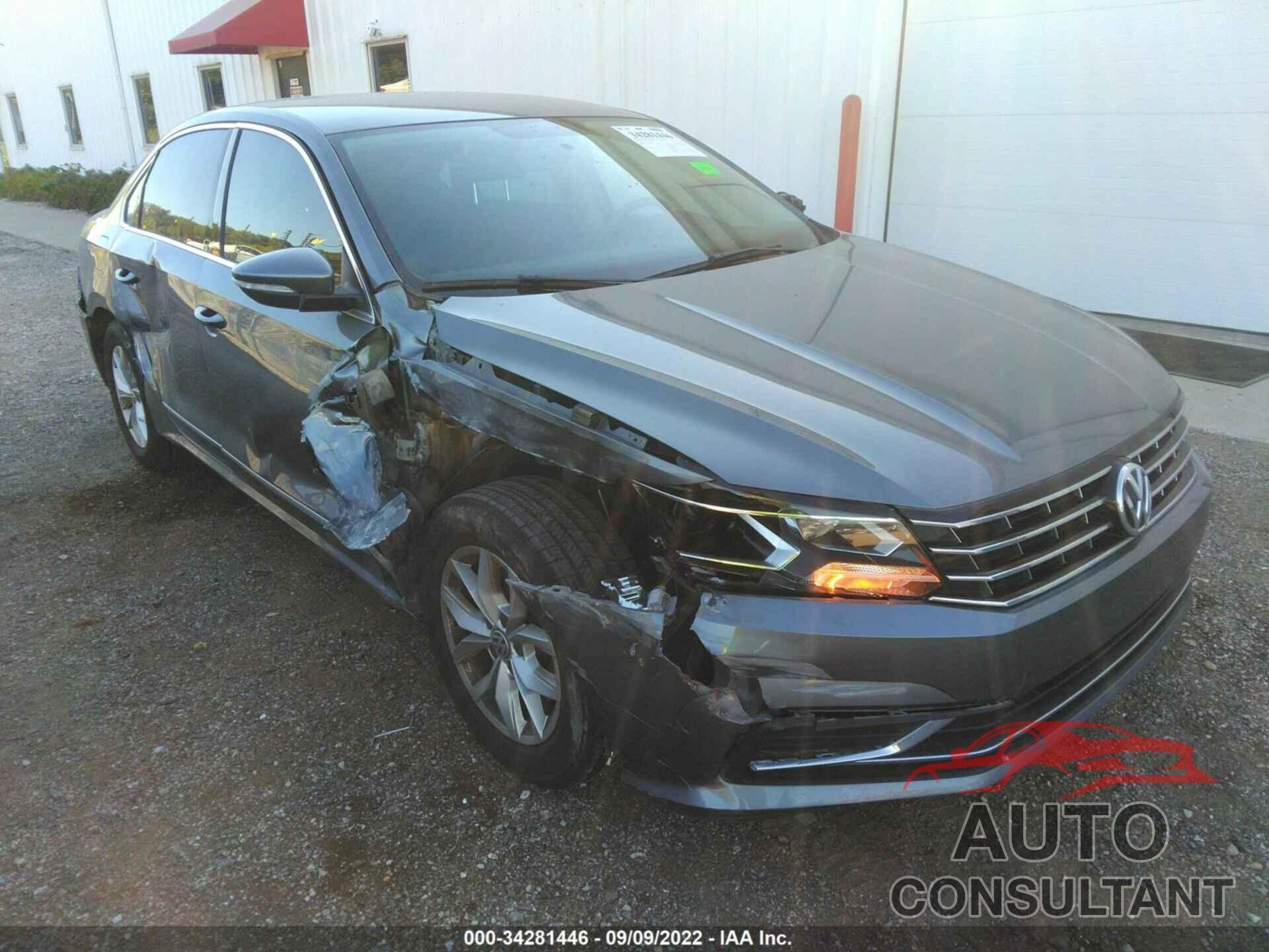 VOLKSWAGEN PASSAT 2016 - 1VWAT7A35GC059628