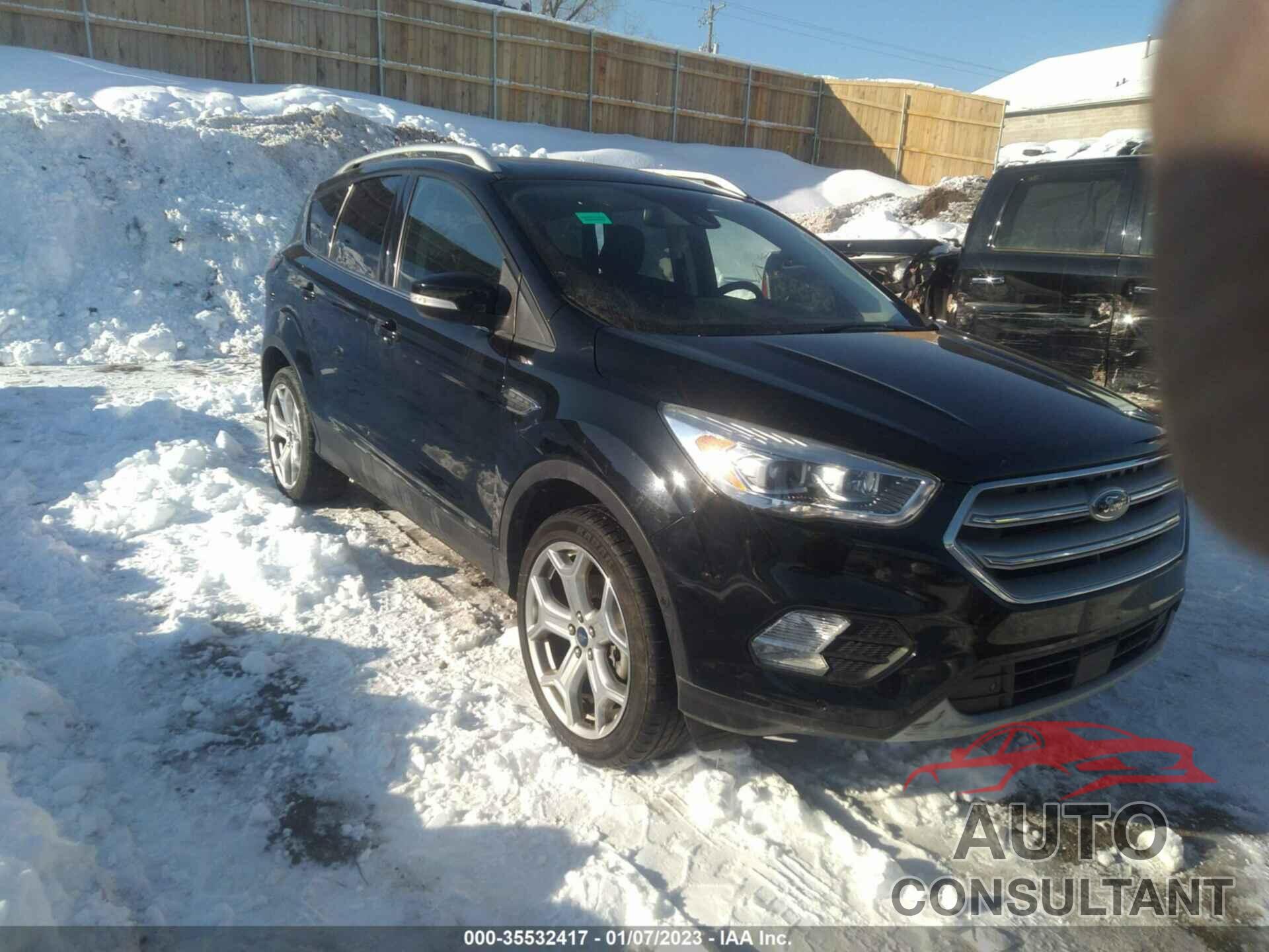 FORD ESCAPE 2018 - 1FMCU9J93JUA42221
