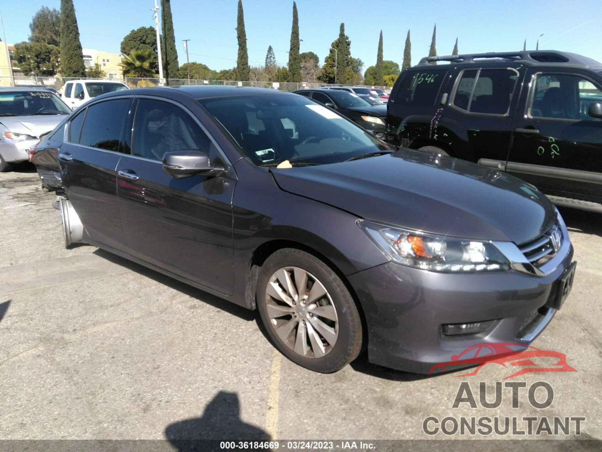 HONDA ACCORD SEDAN 2015 - 1HGCR3F85FA004342