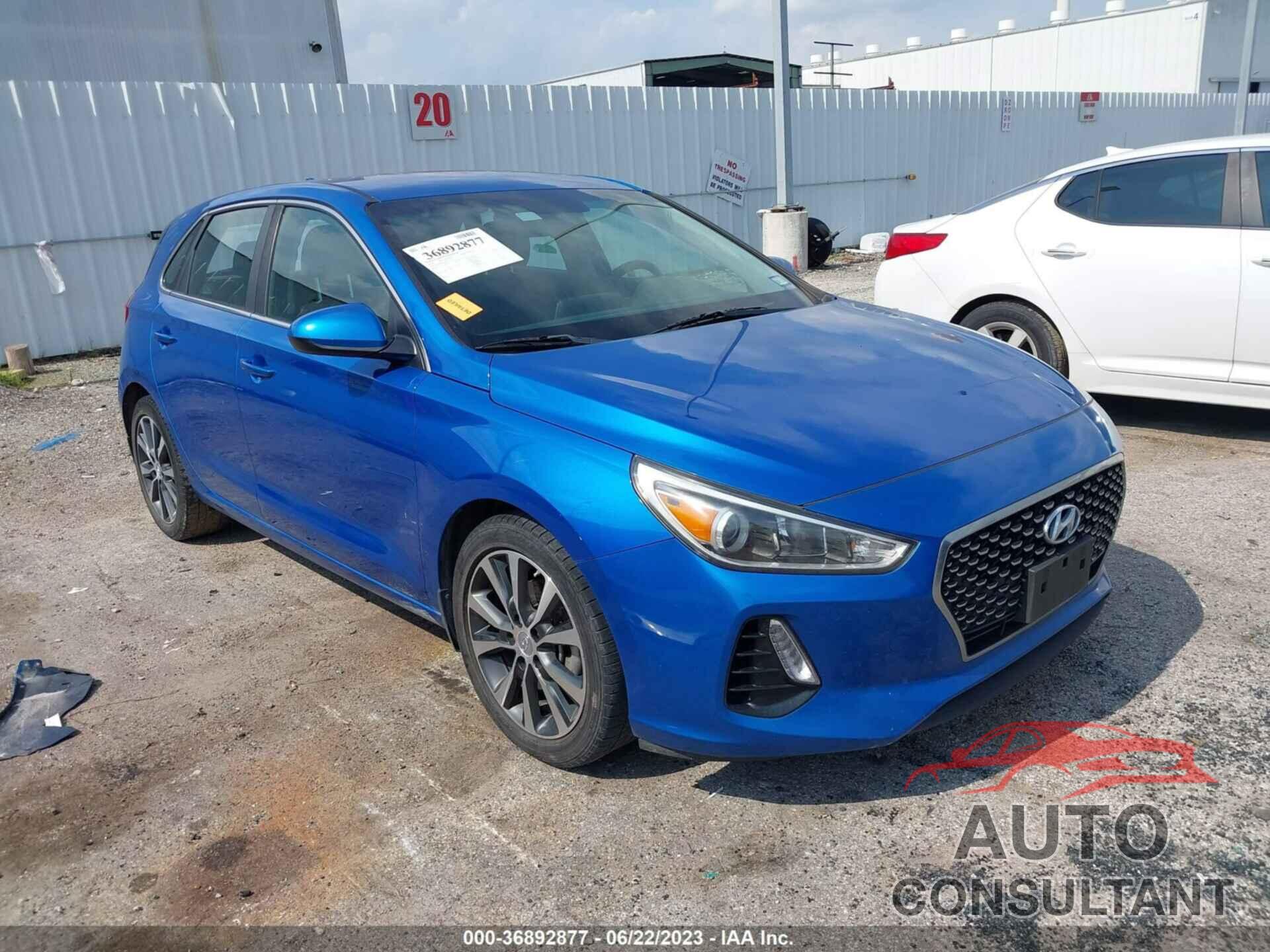 HYUNDAI ELANTRA GT 2018 - KMHH35LE4JU025410