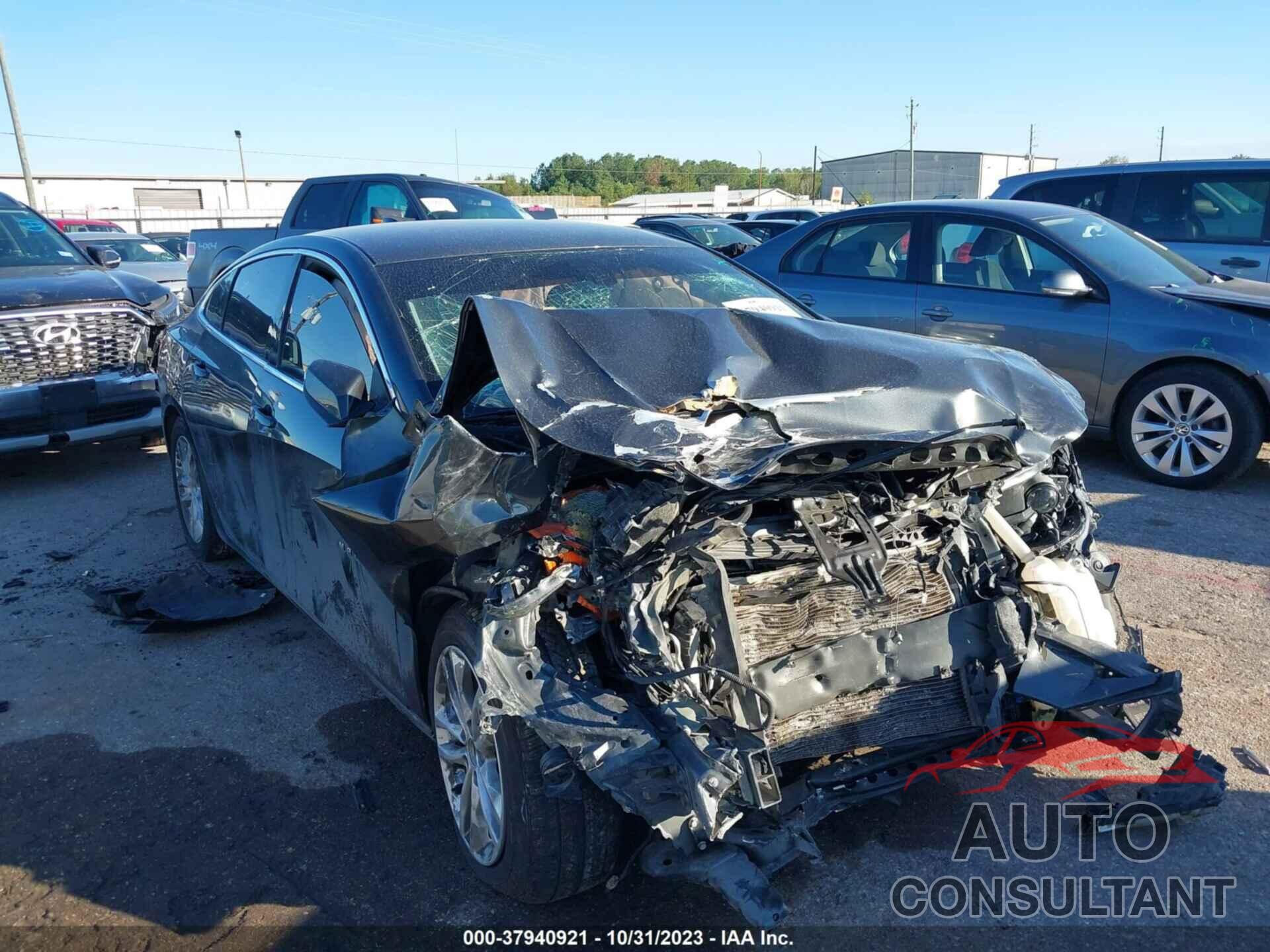 CHEVROLET MALIBU 2018 - 1G1ZD5ST9JF254684
