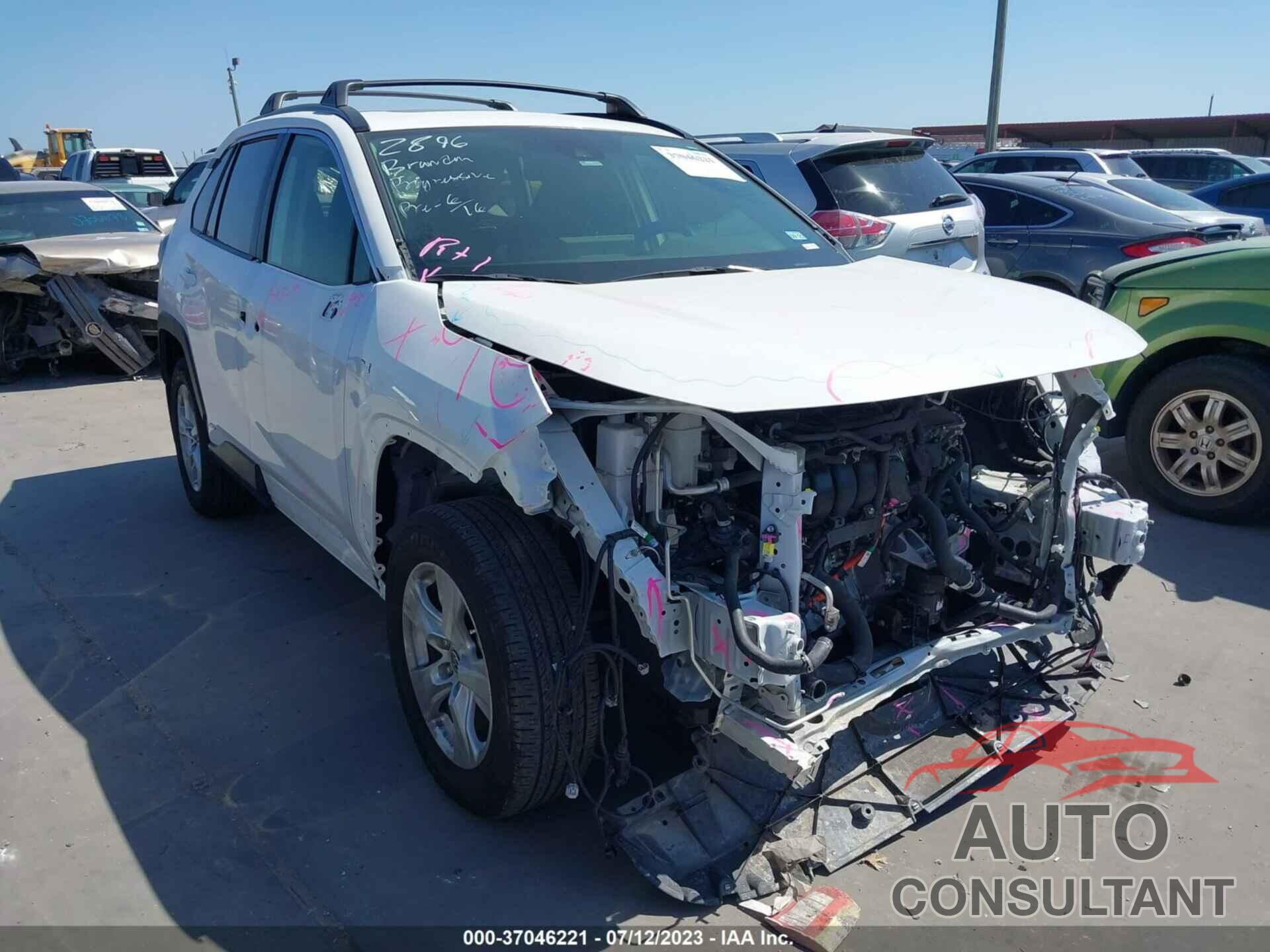 TOYOTA RAV4 2021 - JTMRWRFV7MD124200
