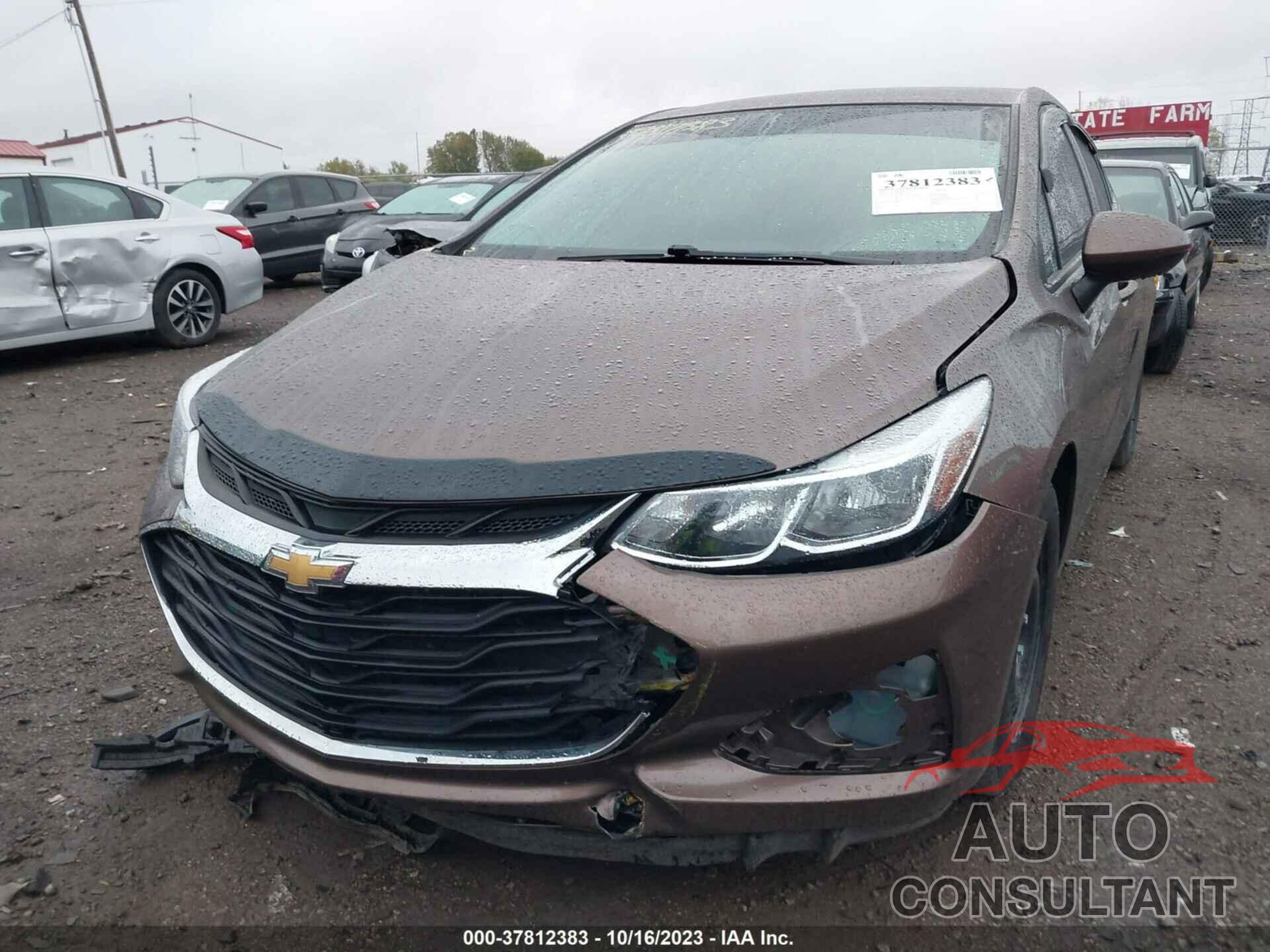 CHEVROLET CRUZE 2019 - 1G1BC5SM8K7119219