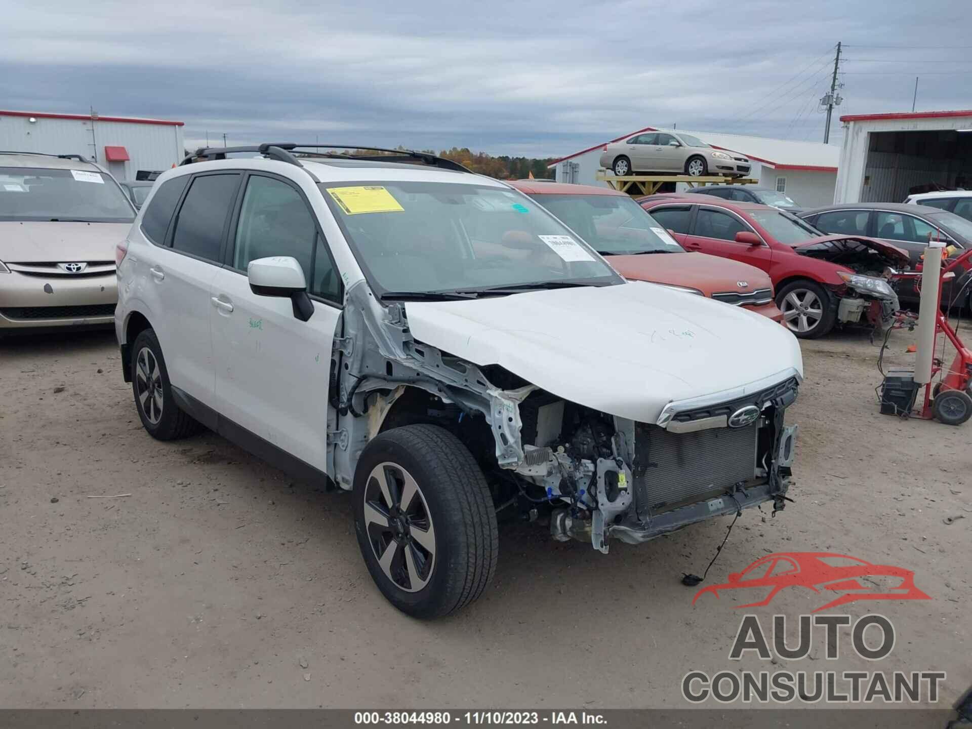 SUBARU FORESTER 2018 - JF2SJAGC5JH572214