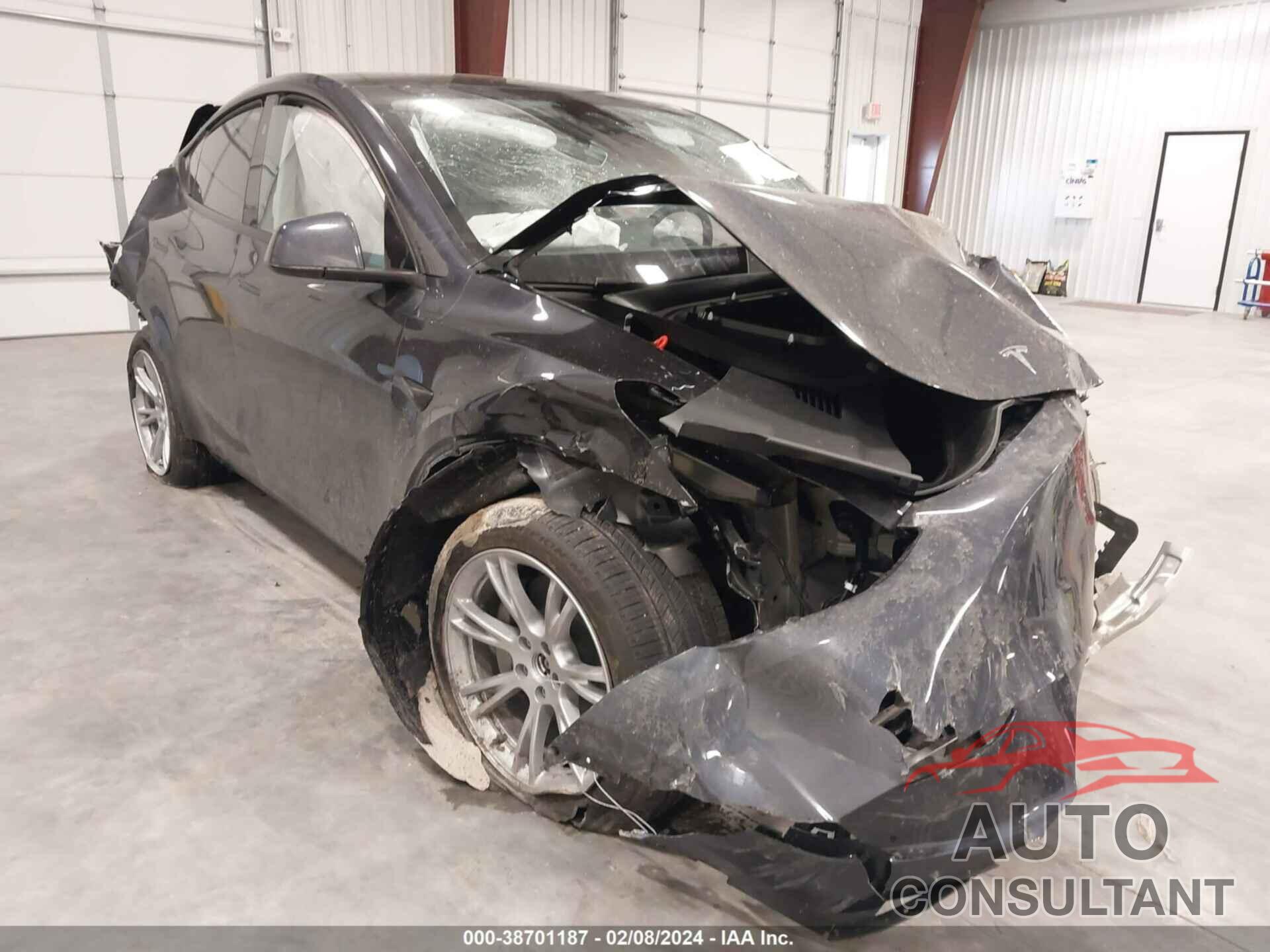 TESLA MODEL Y 2024 - 7SAYGDEE1RA224547