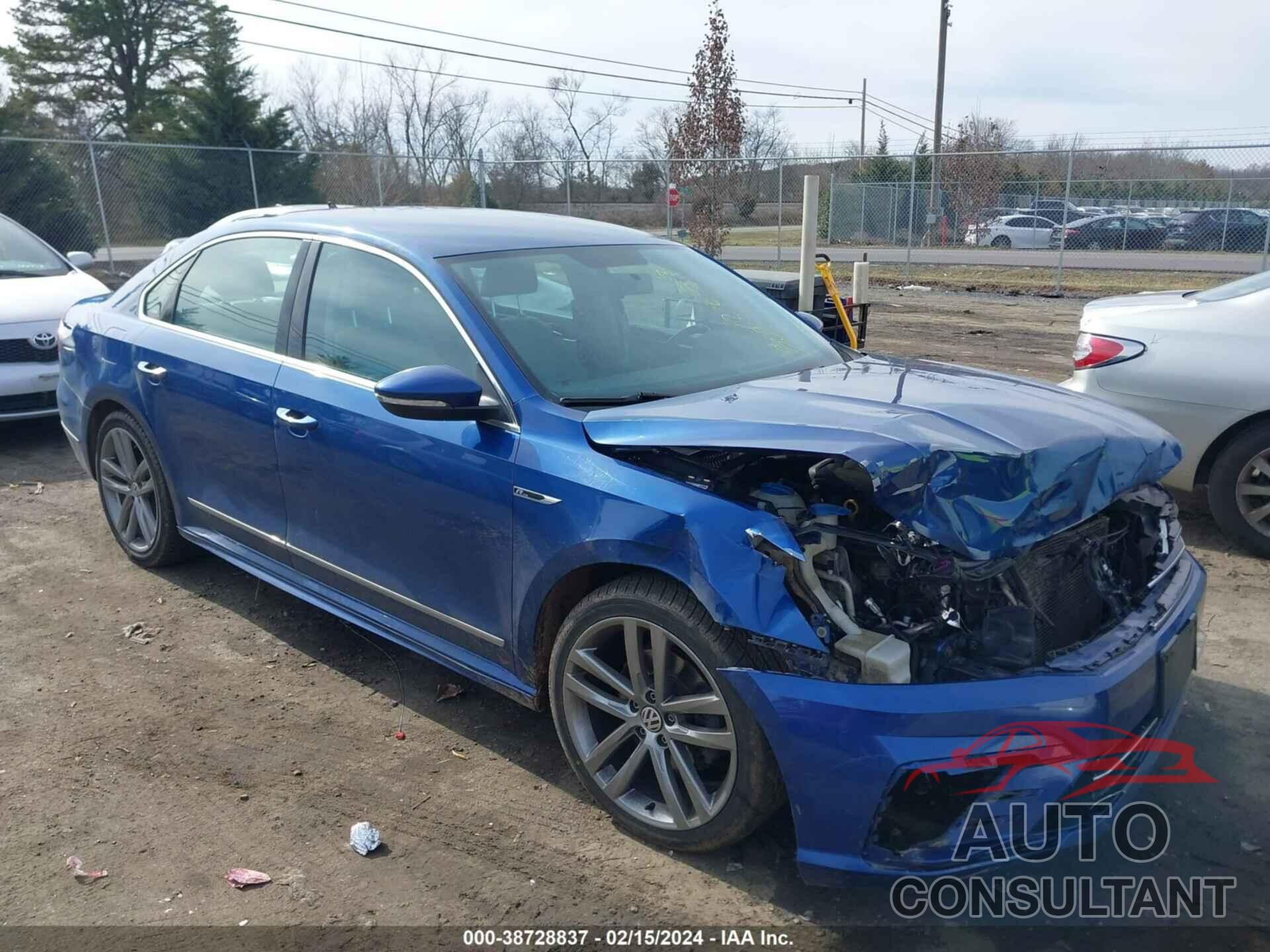 VOLKSWAGEN PASSAT 2017 - 1VWDT7A31HC012059