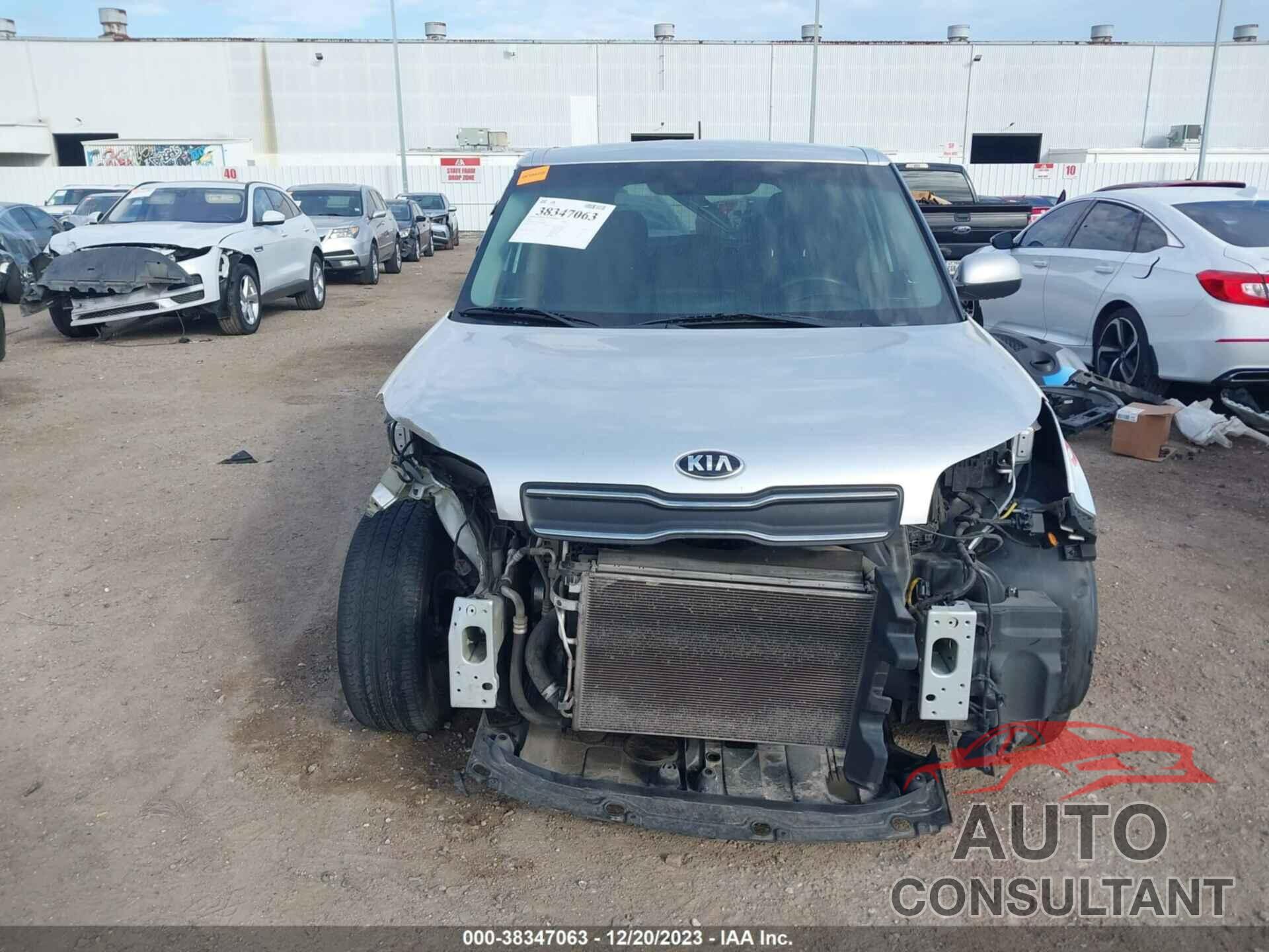 KIA SOUL 2018 - KNDJN2A24J7600899