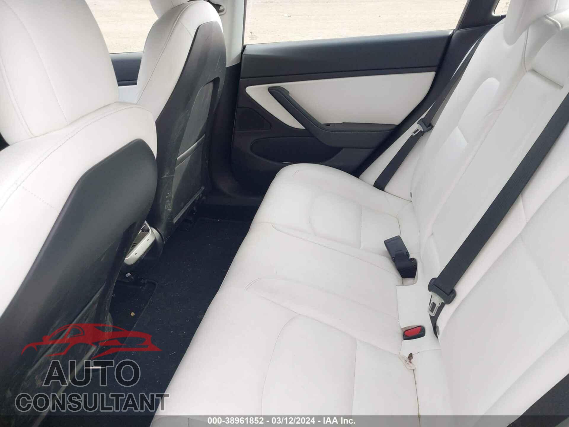 TESLA MODEL 3 2021 - 5YJ3E1ECXMF925576