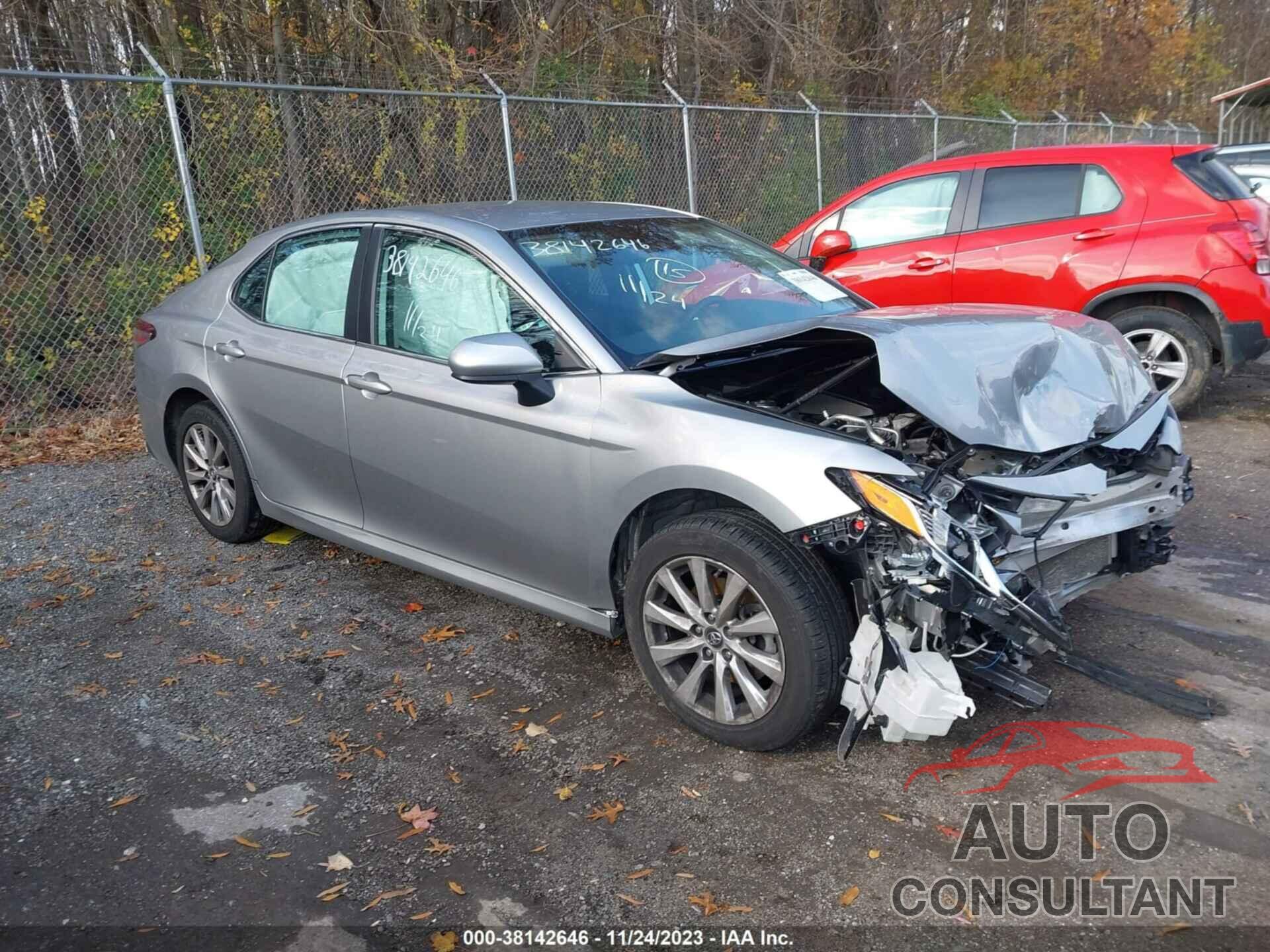TOYOTA CAMRY 2019 - 4T1B11HK1KU772323
