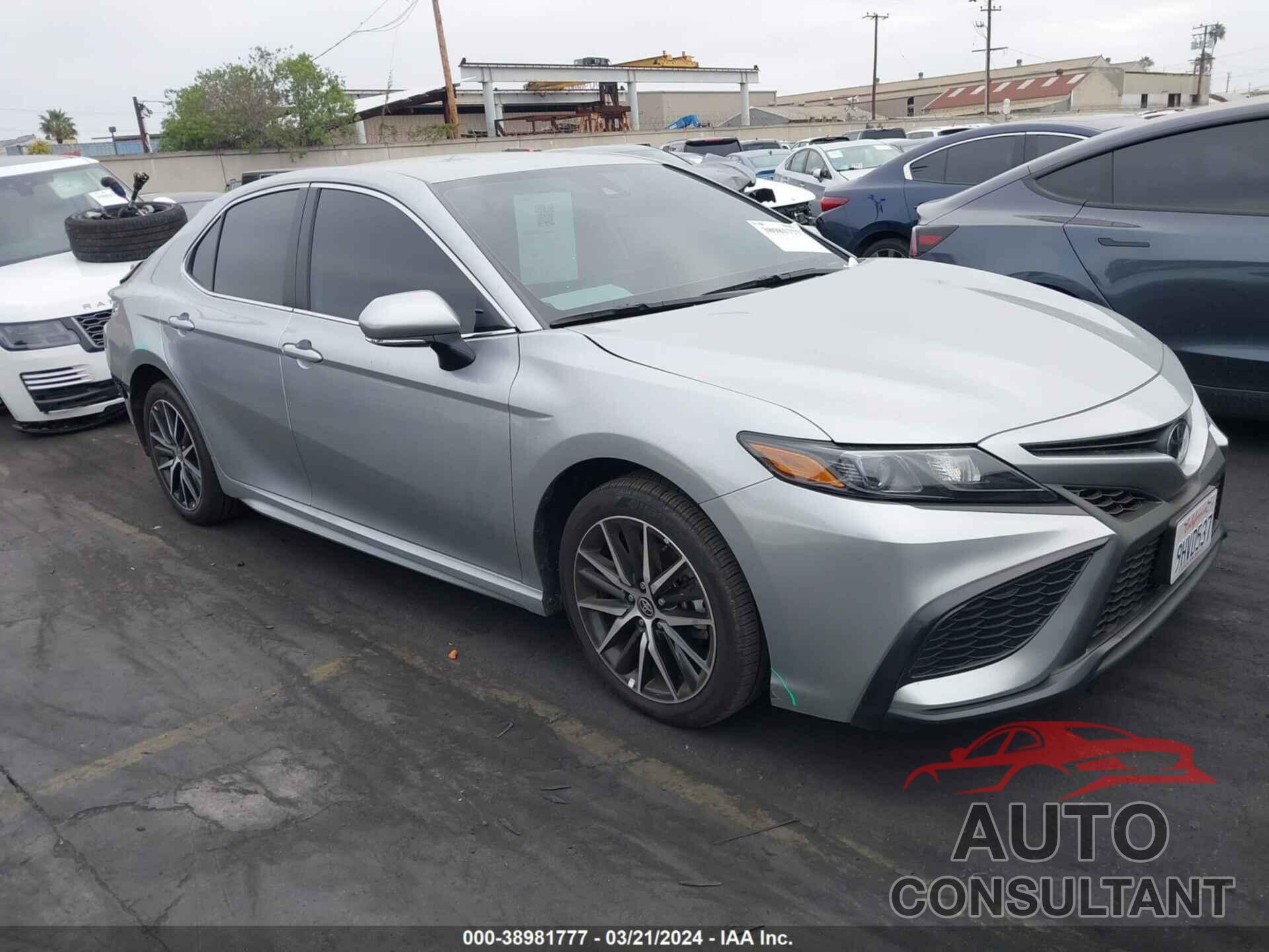 TOYOTA CAMRY 2023 - 4T1G11AK5PU834748