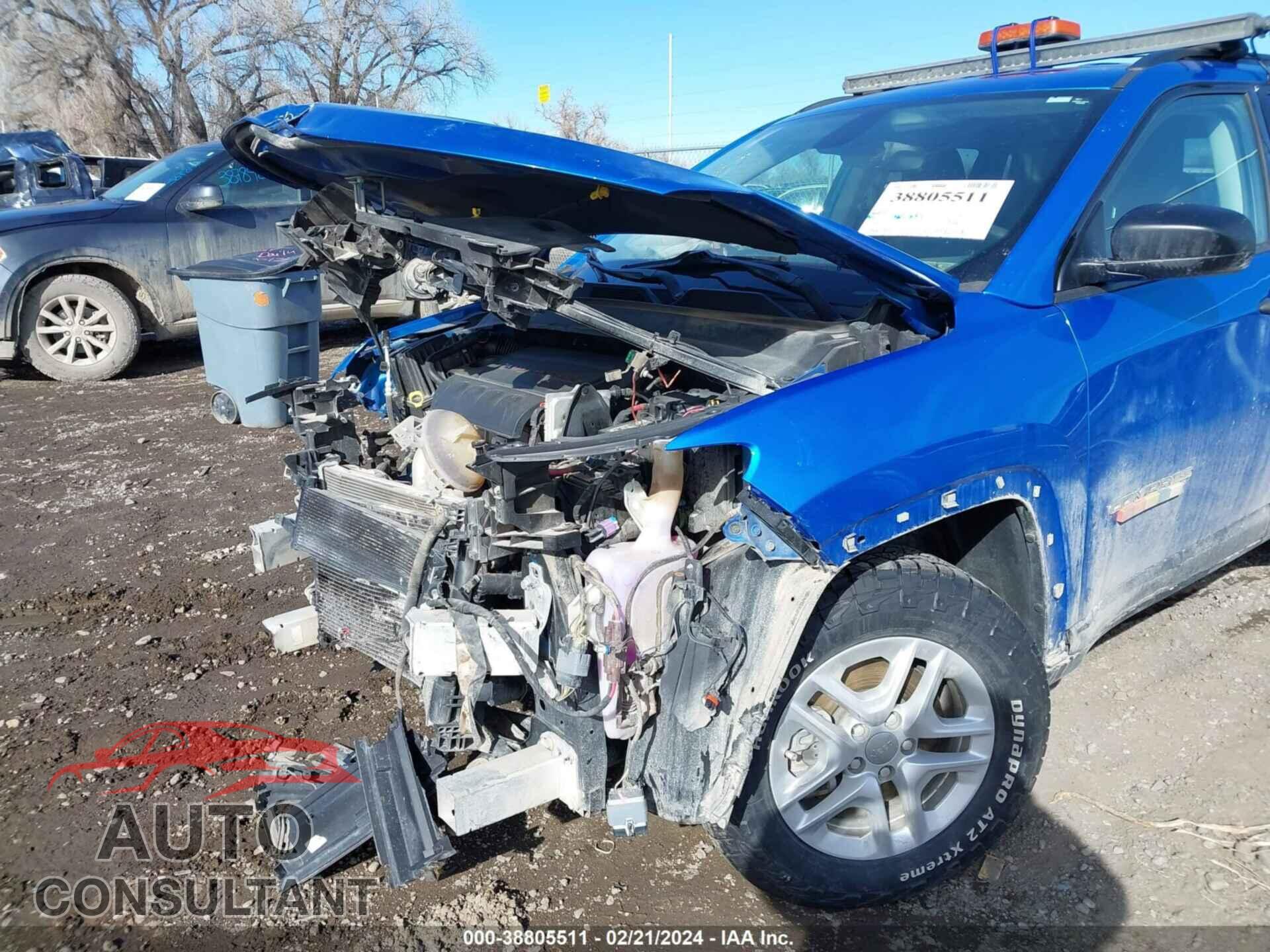 JEEP COMPASS 2017 - 3C4NJDAB5HT658017