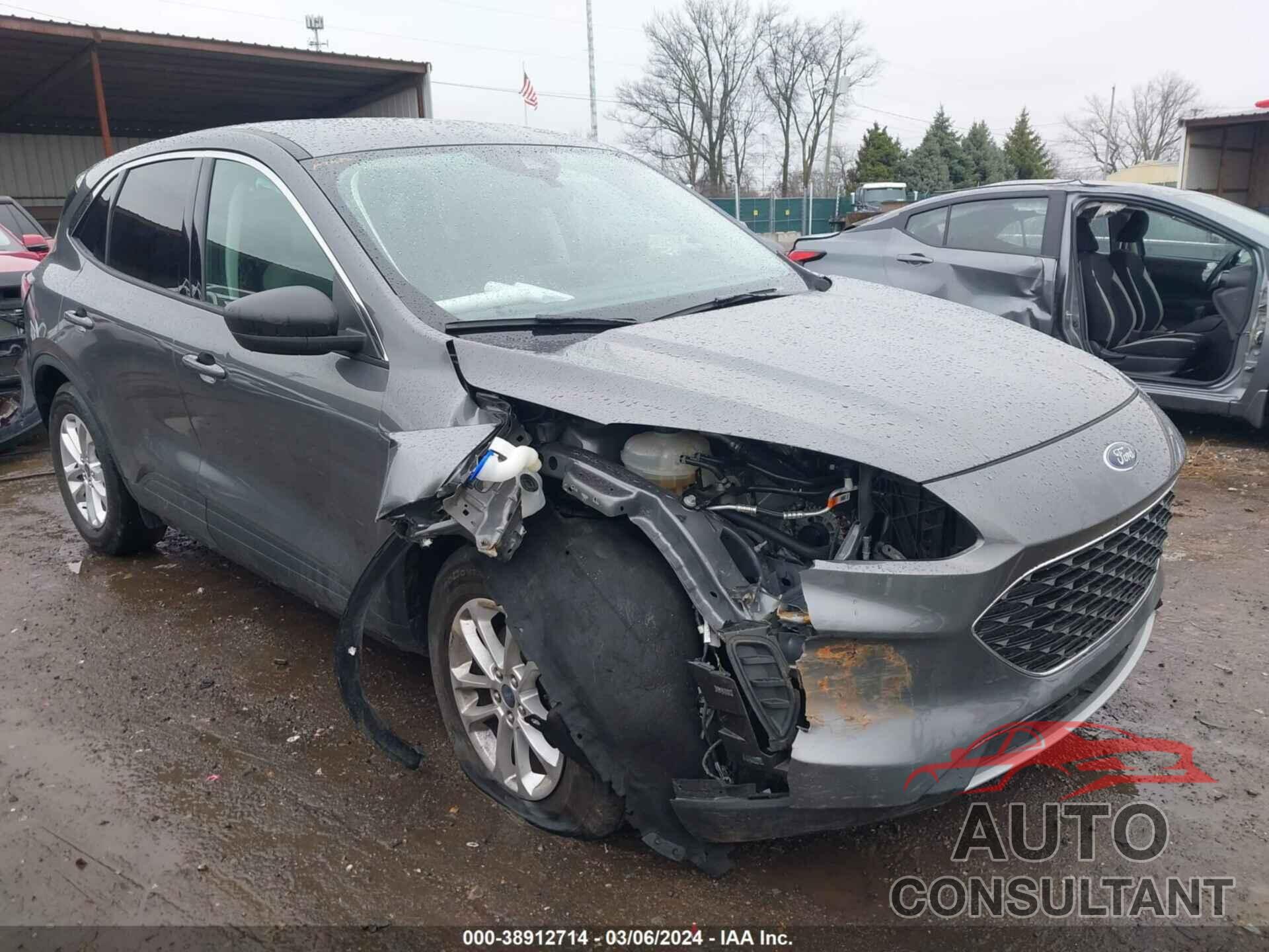 FORD ESCAPE 2022 - 1FMCU9G63NUB57226