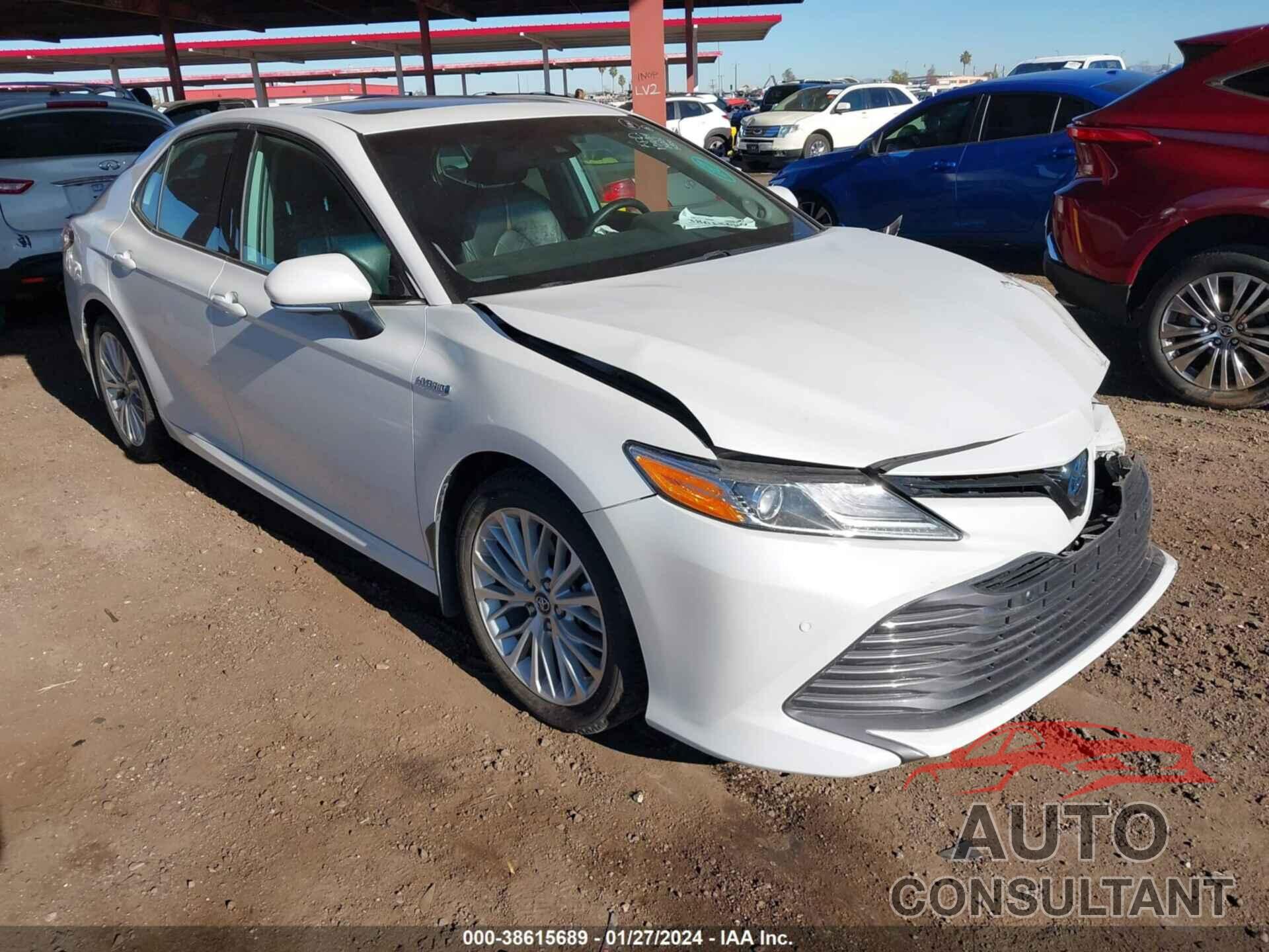 TOYOTA CAMRY 2019 - 4T1B21HK4KU012500