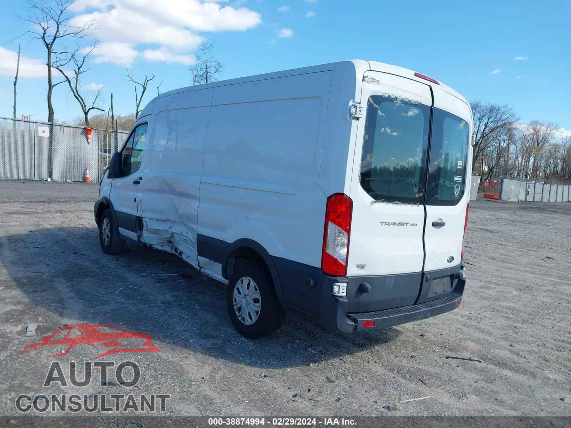 FORD TRANSIT-250 2017 - 1FTYR2CM2HKA38669