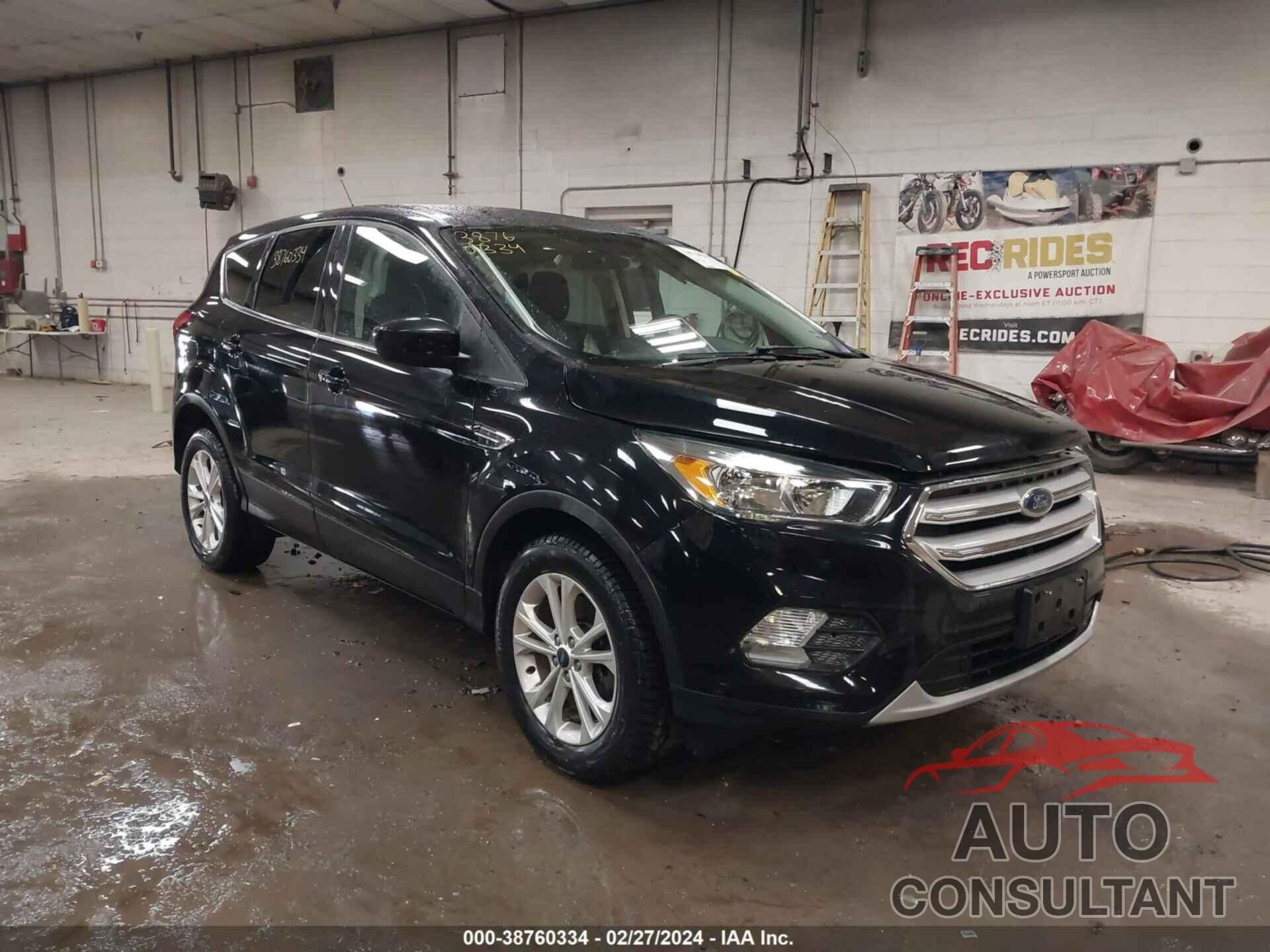 FORD ESCAPE 2019 - 1FMCU9GD1KUA57183