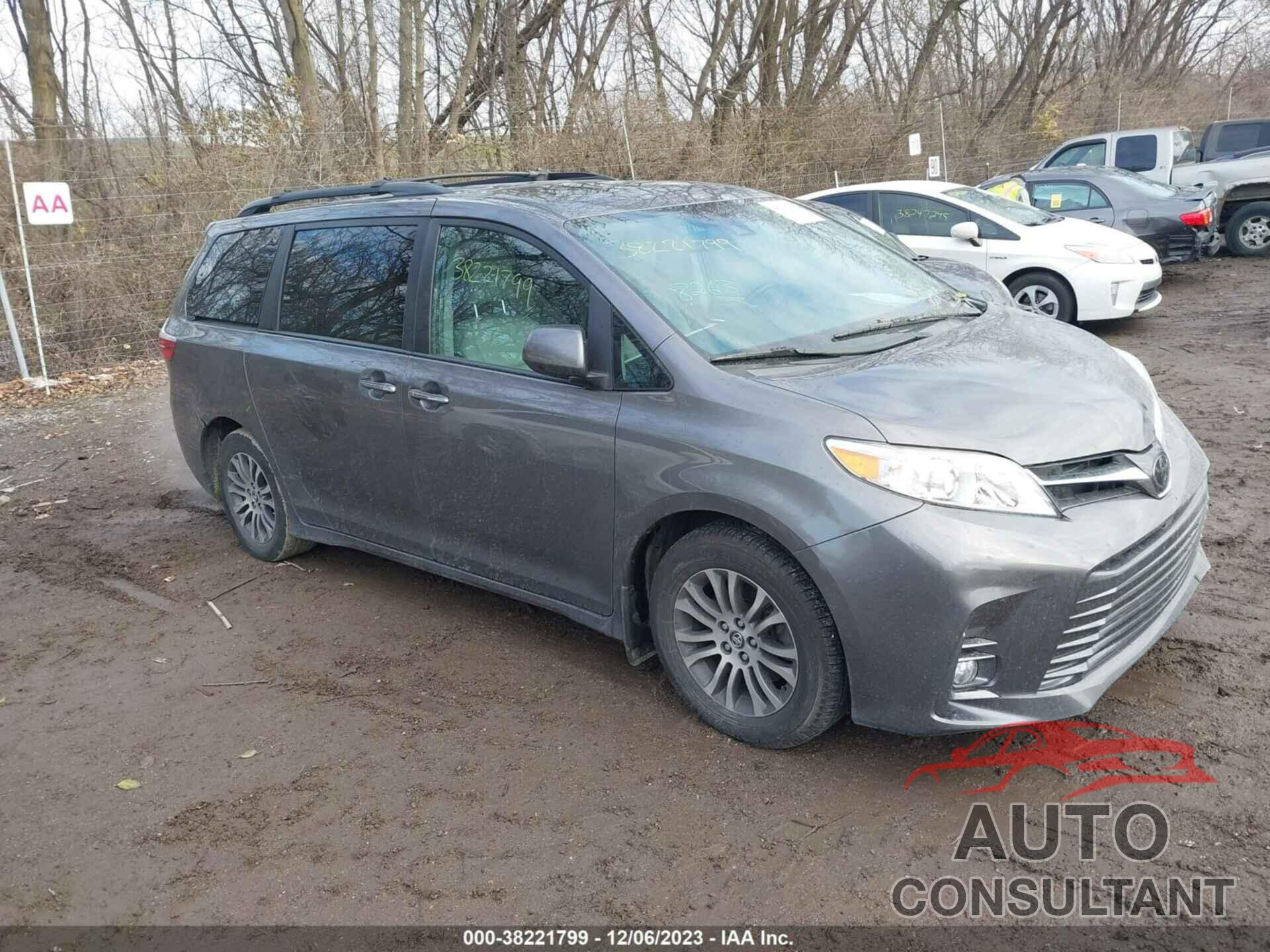 TOYOTA SIENNA 2019 - 5TDYZ3DC0KS979310