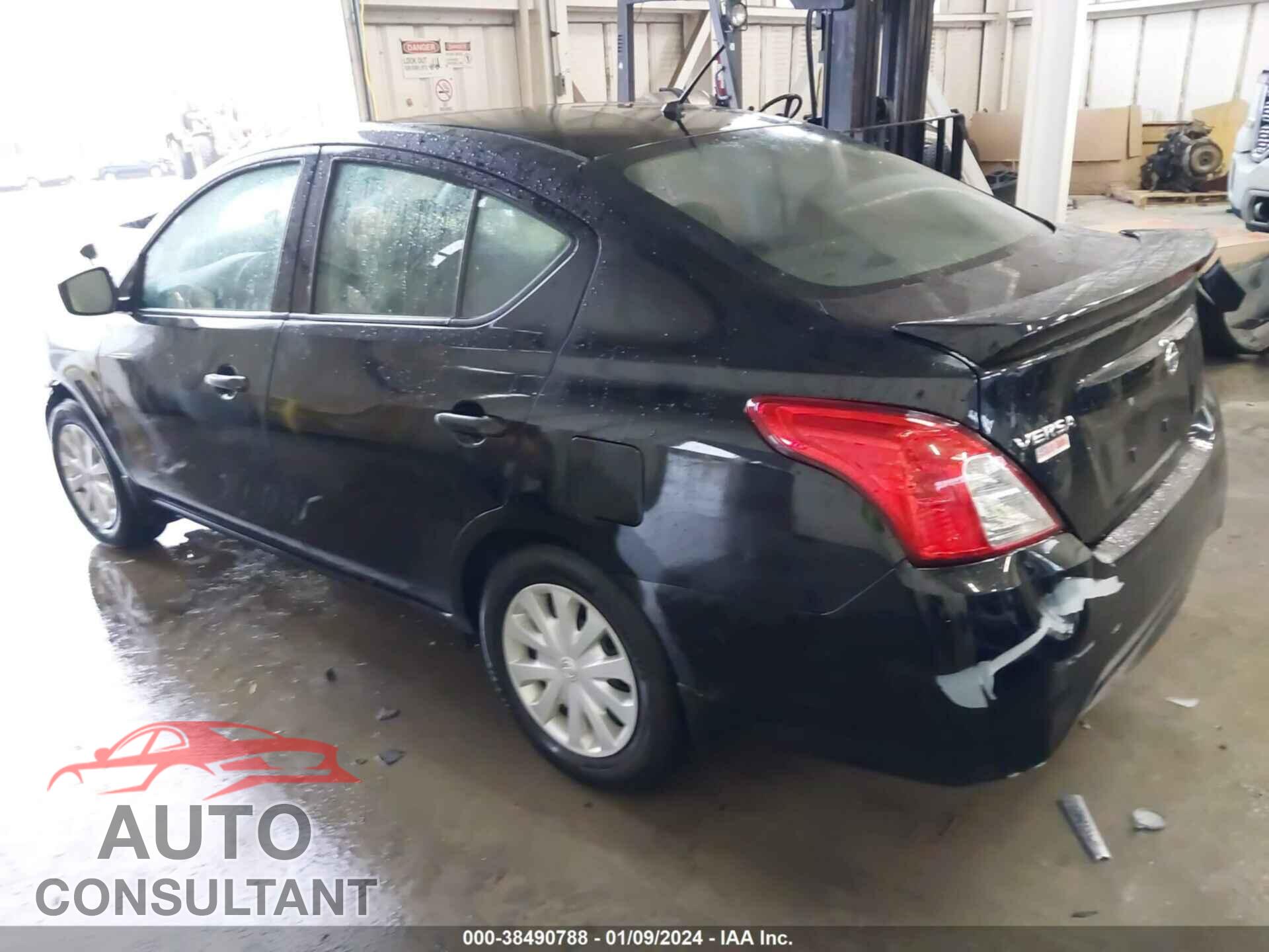 NISSAN VERSA 2017 - 3N1CN7AP5HL904575