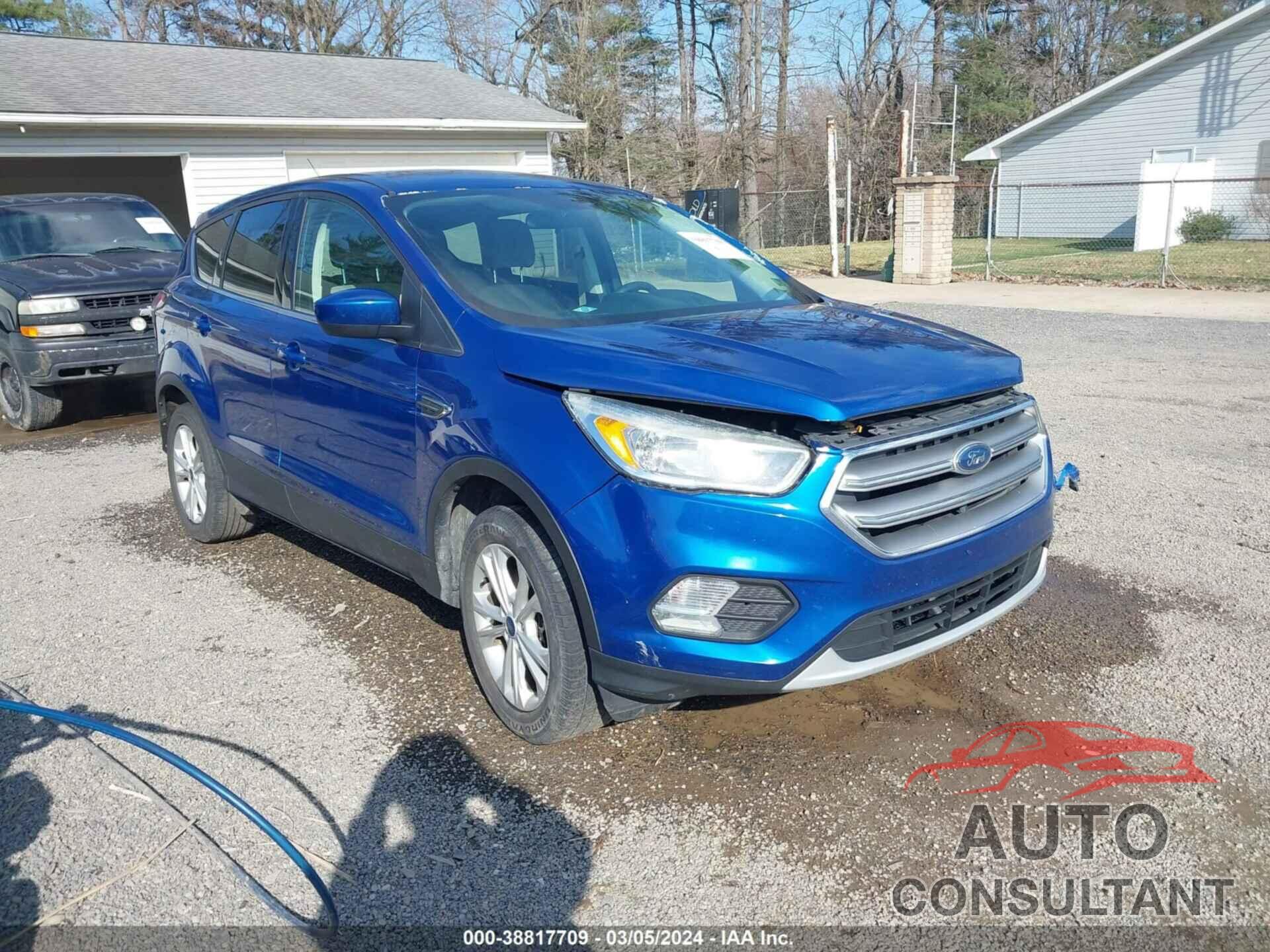 FORD ESCAPE 2017 - 1FMCU9G97HUA39730
