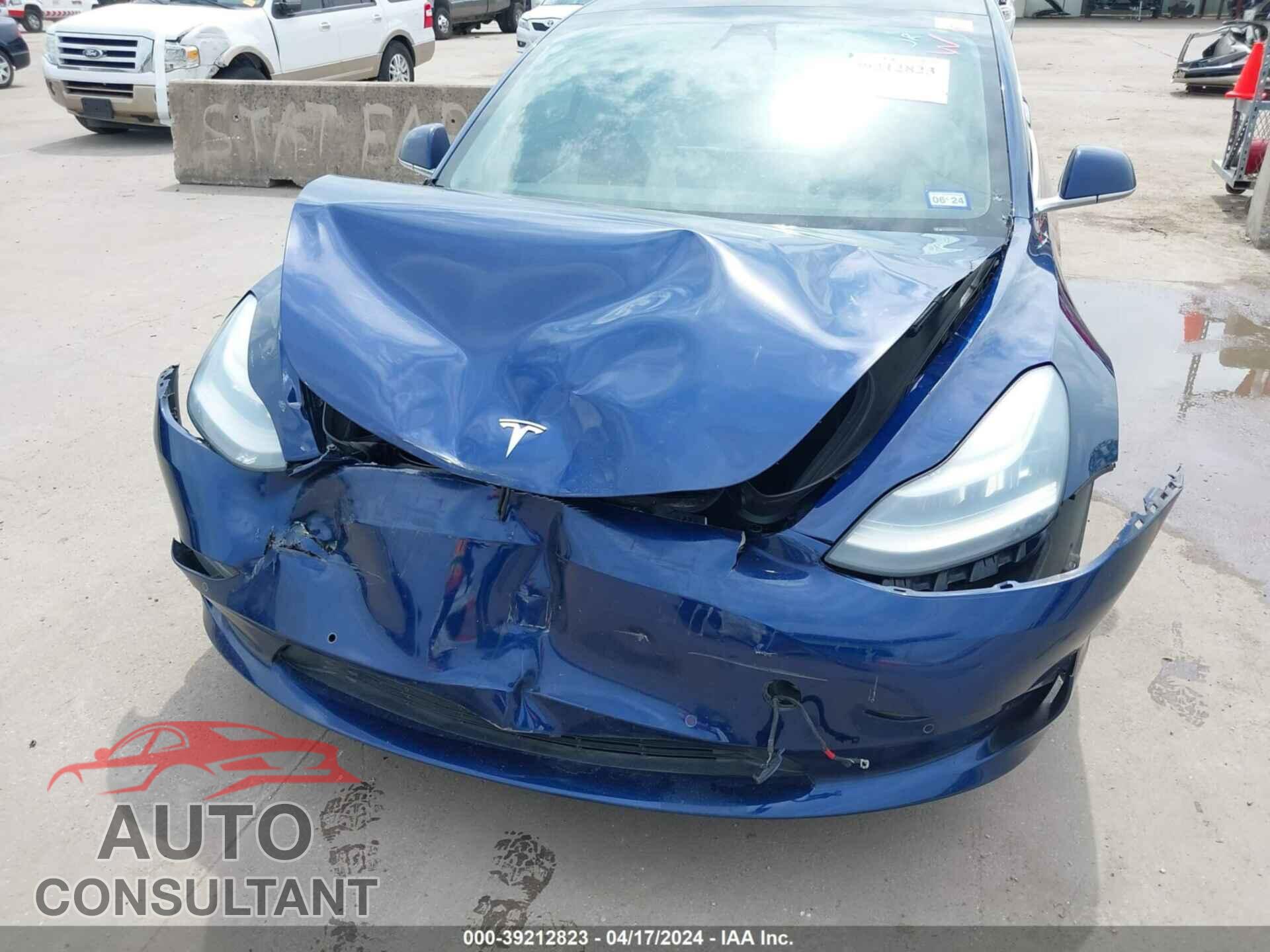 TESLA MODEL 3 2019 - 5YJ3E1EB3KF194946