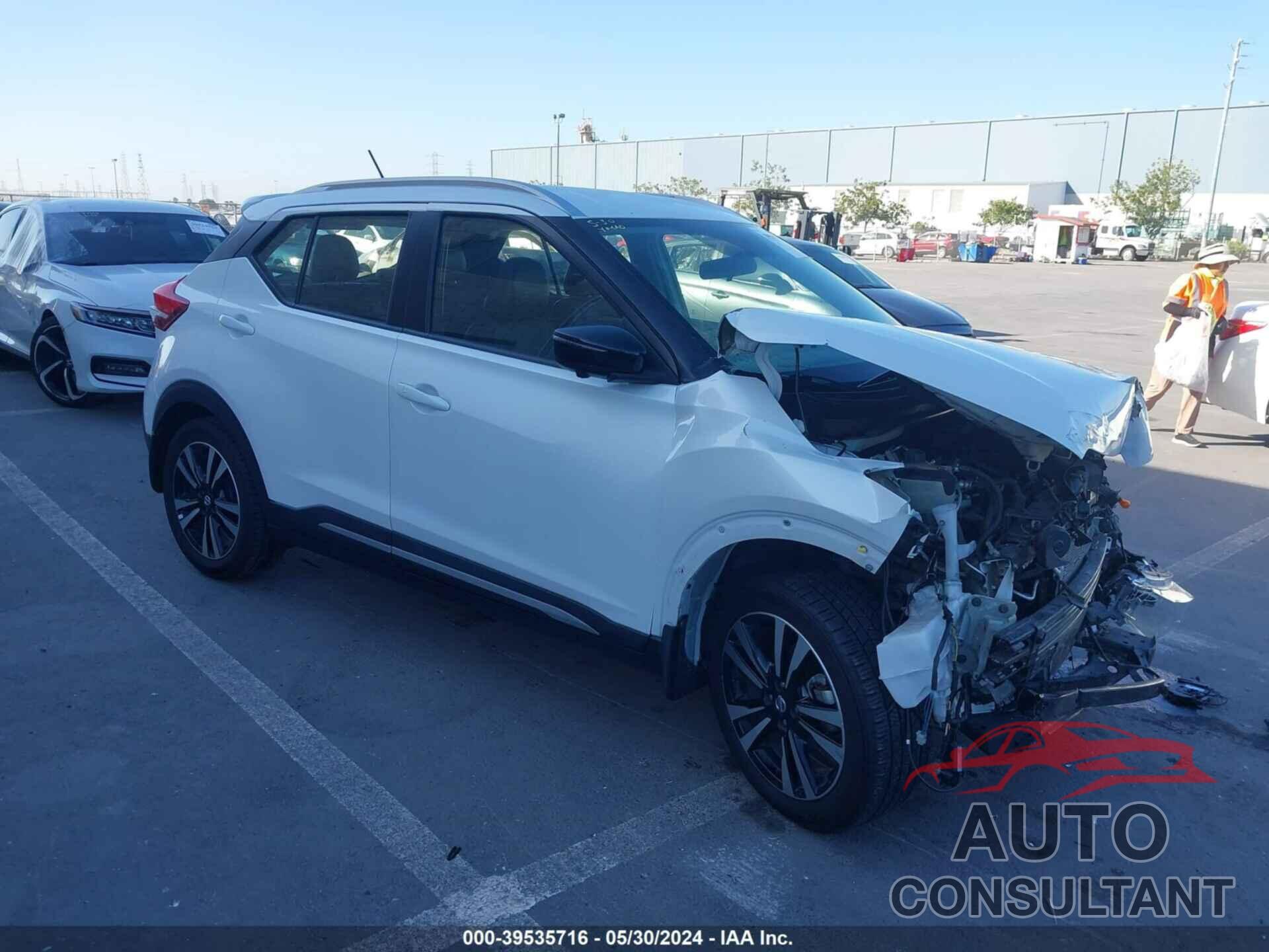 NISSAN KICKS 2019 - 3N1CP5CU8KL470936