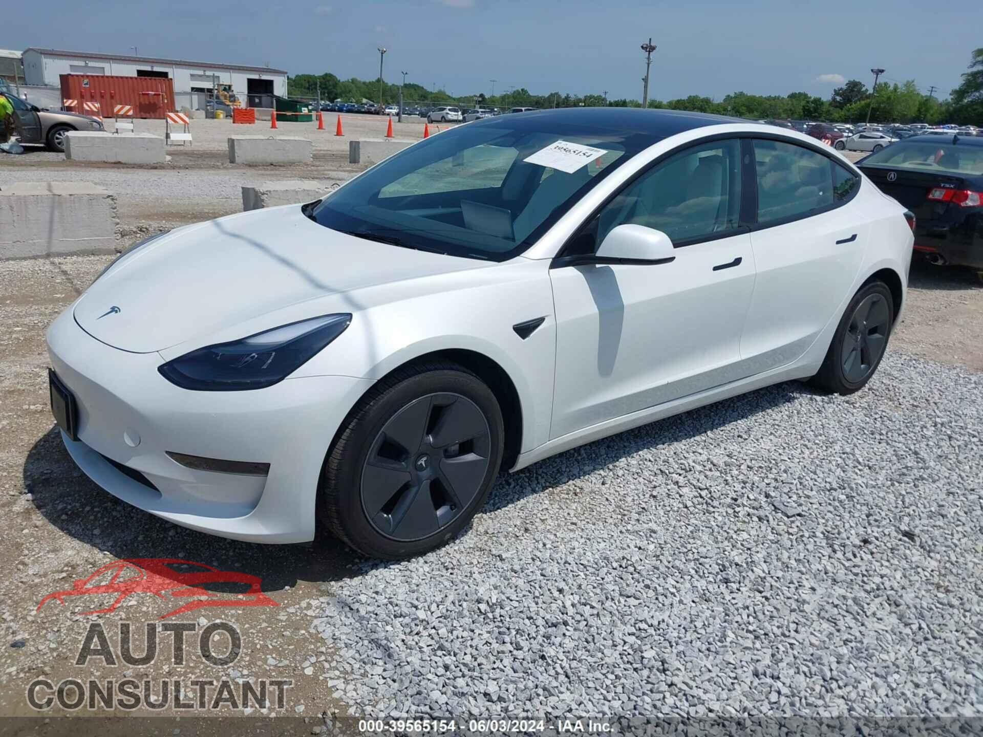 TESLA MODEL 3 2023 - 5YJ3E1EA0PF606481