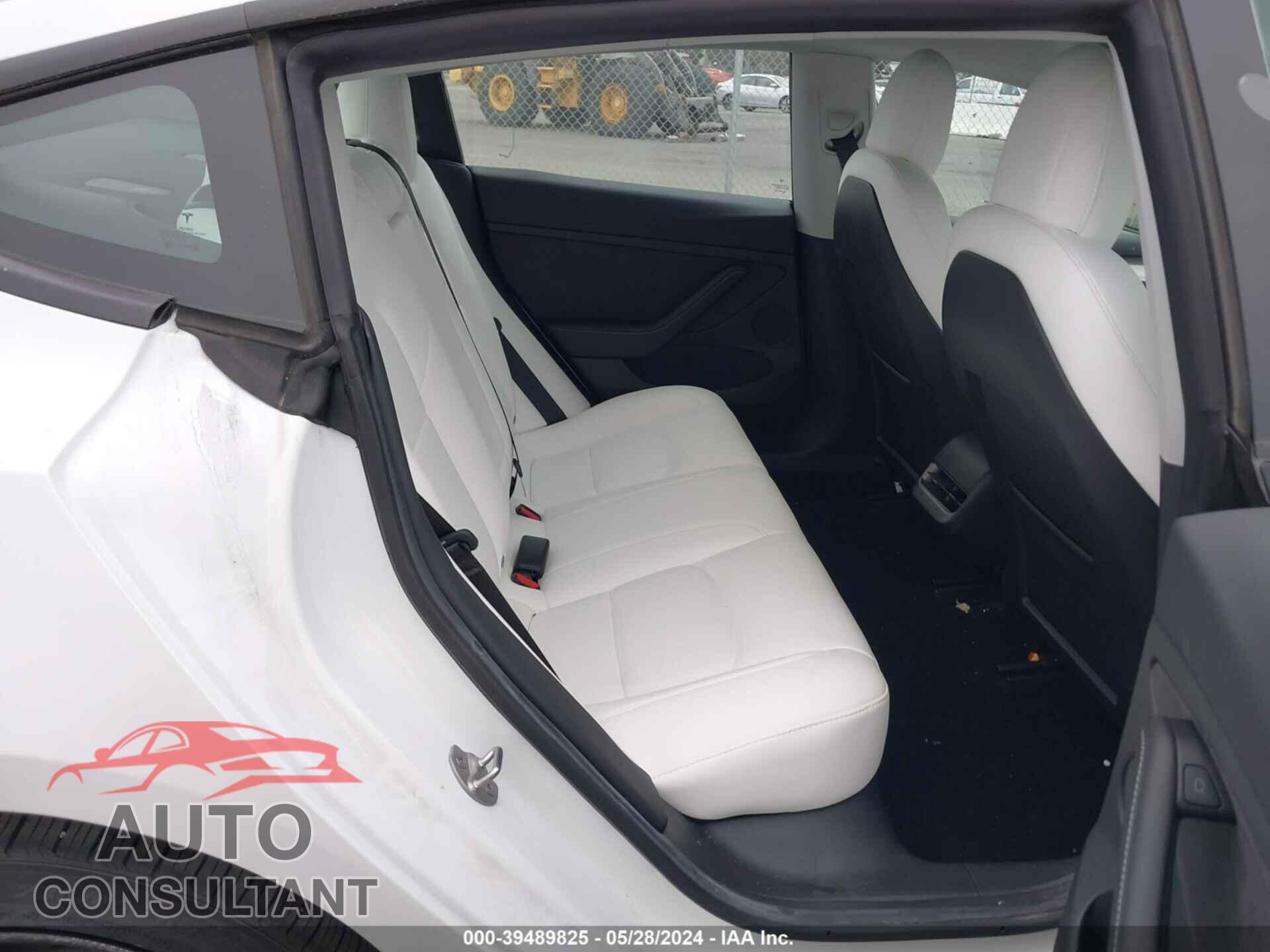 TESLA MODEL 3 2021 - 5YJ3E1EA7MF052884