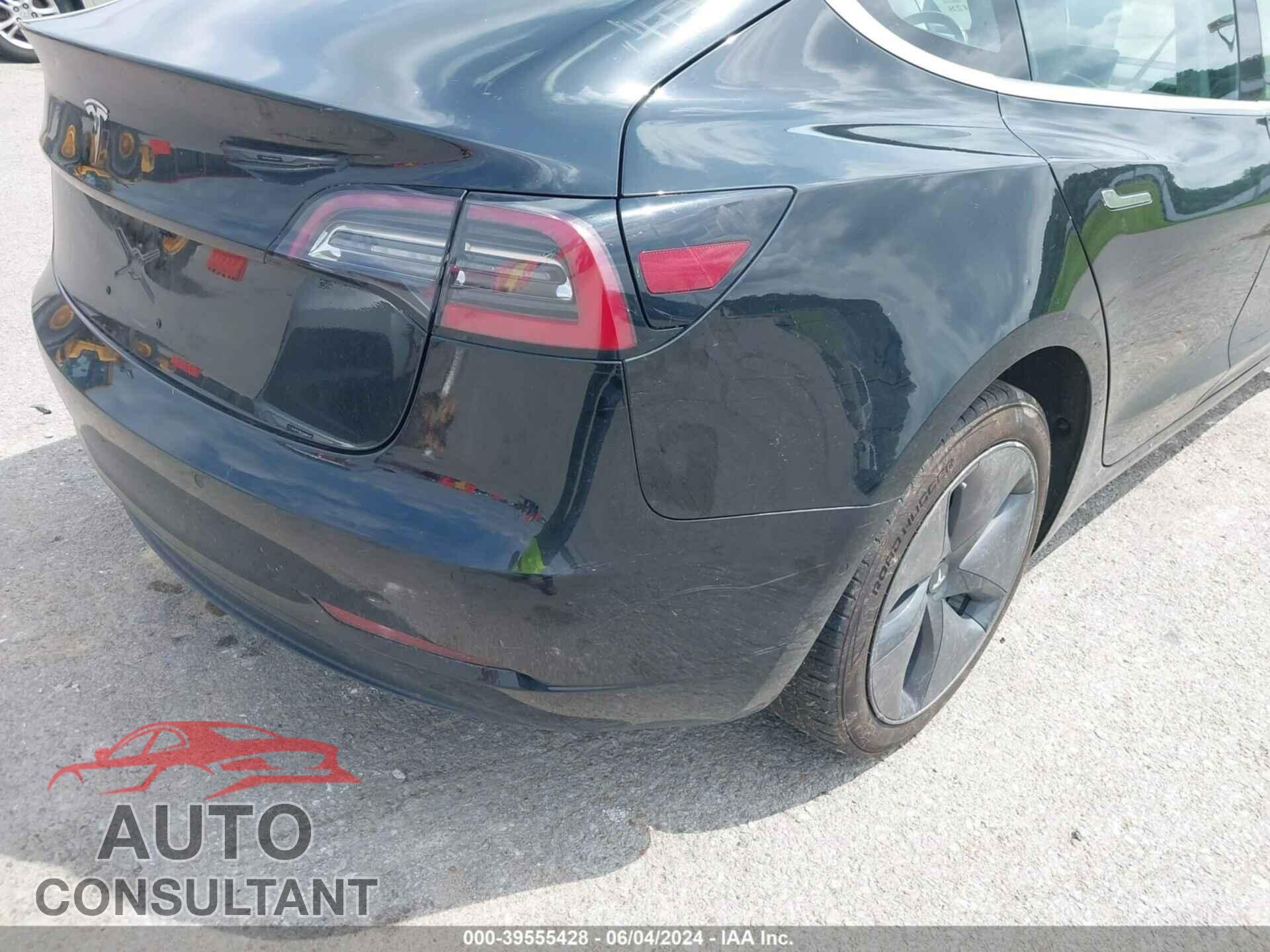TESLA MODEL 3 2018 - 5YJ3E1EA0JF005854