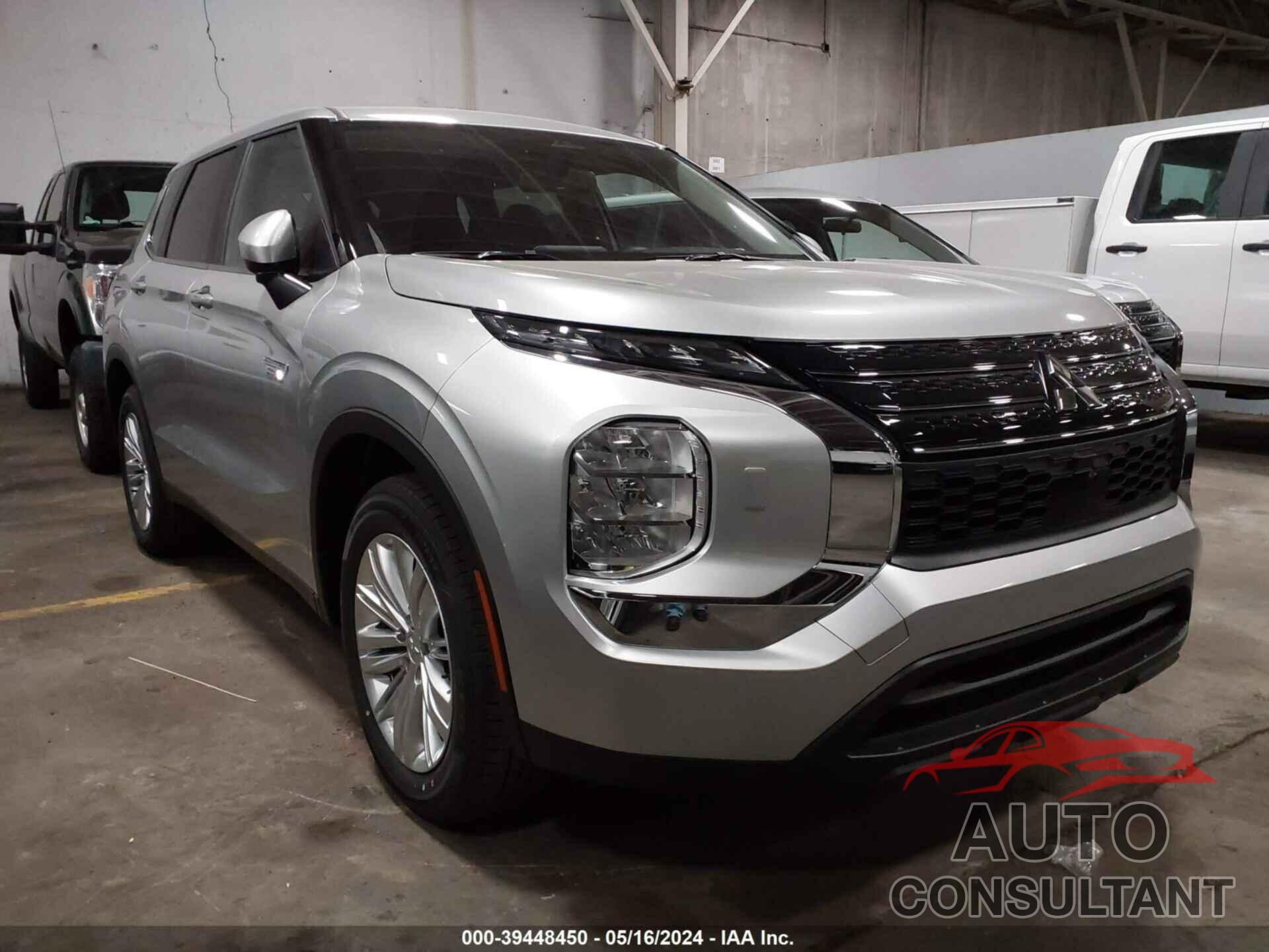 MITSUBISHI OUTLANDER 2024 - JA4T5UA93RZ052308