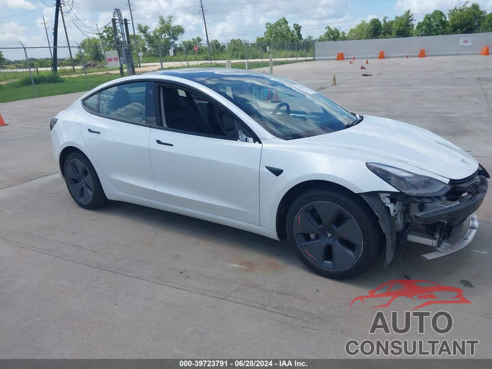 TESLA MODEL 3 2021 - 5YJ3E1EA2MF060603