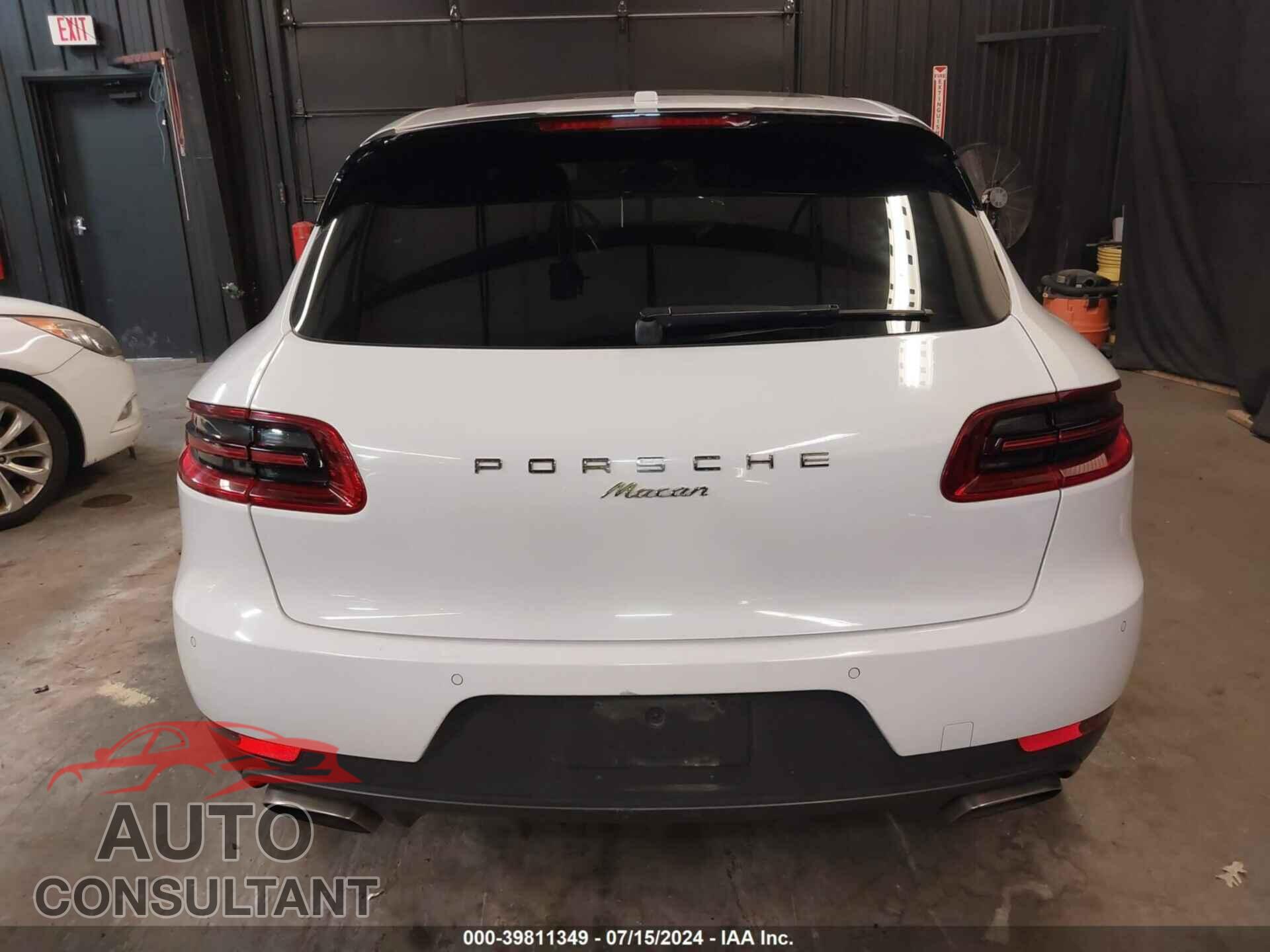 PORSCHE MACAN 2017 - WP1AA2A52HLB08832