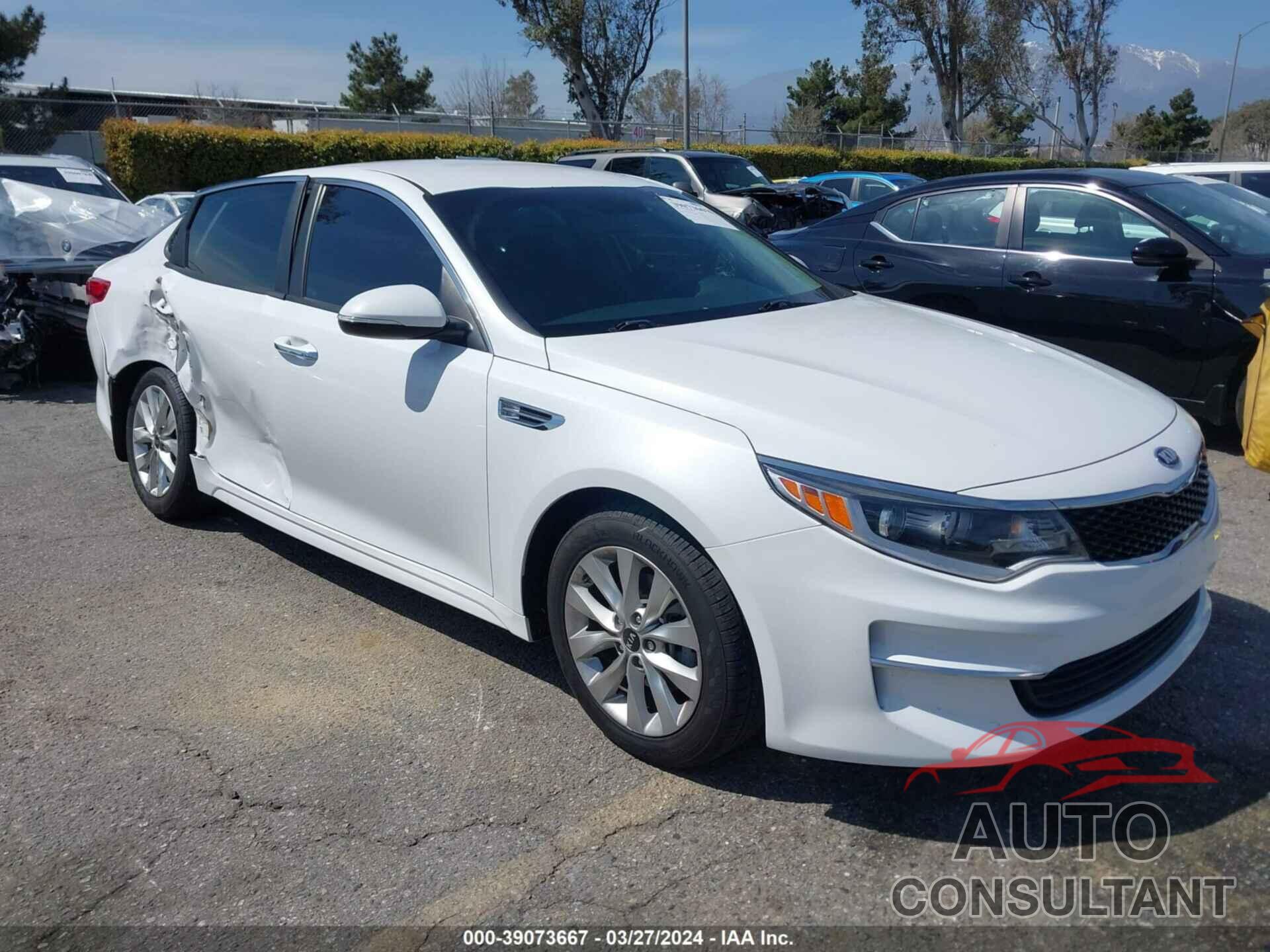 KIA OPTIMA 2018 - 5XXGT4L3XJG272963