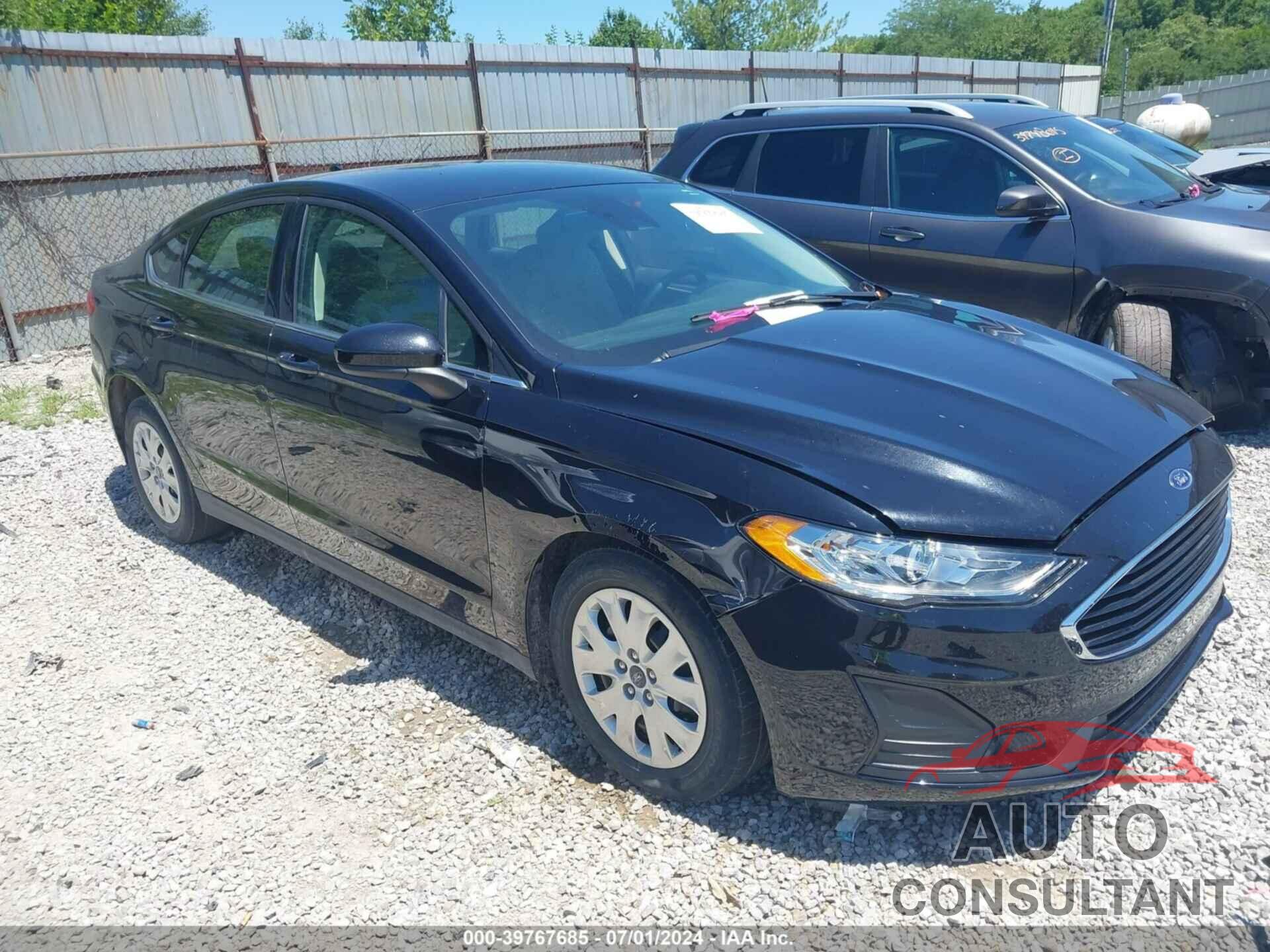 FORD FUSION 2020 - 3FA6P0G72LR257776