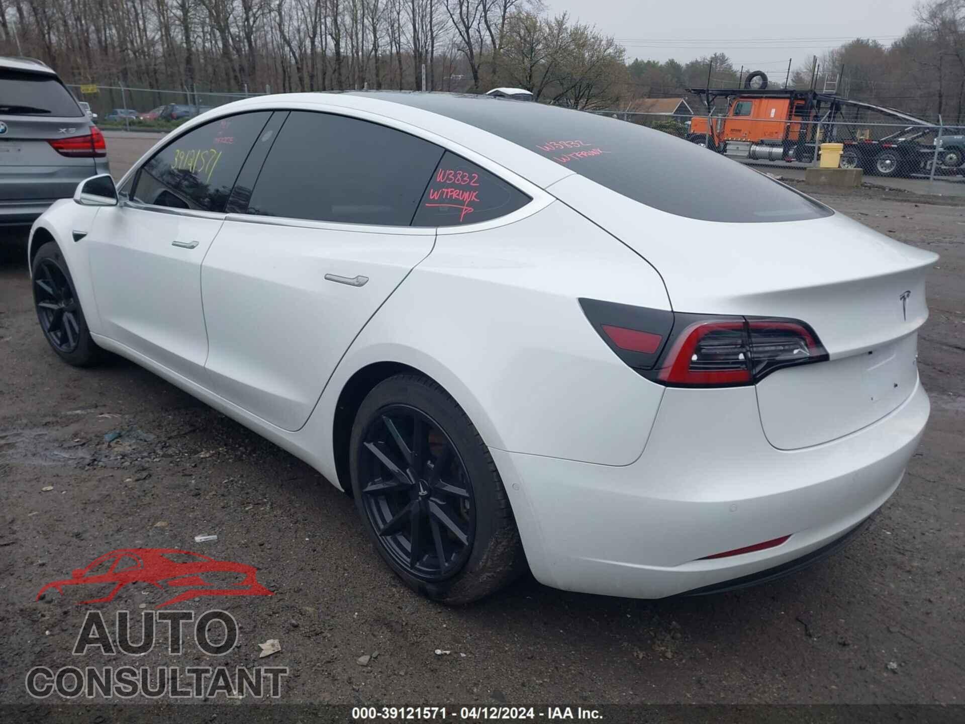 TESLA MODEL 3 2018 - 5YJ3E1EB4JF096832