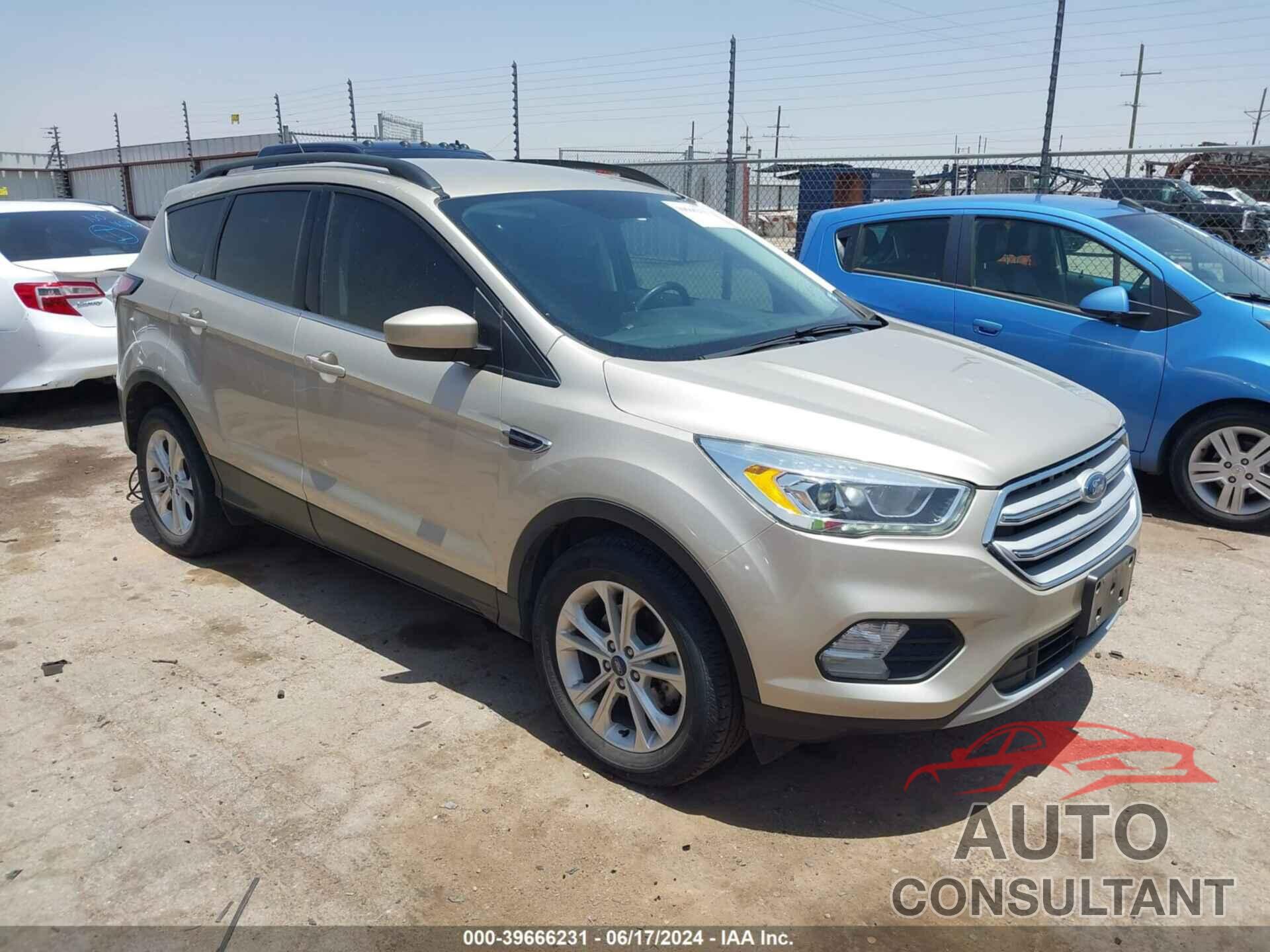 FORD ESCAPE 2018 - 1FMCU0HD7JUA53731