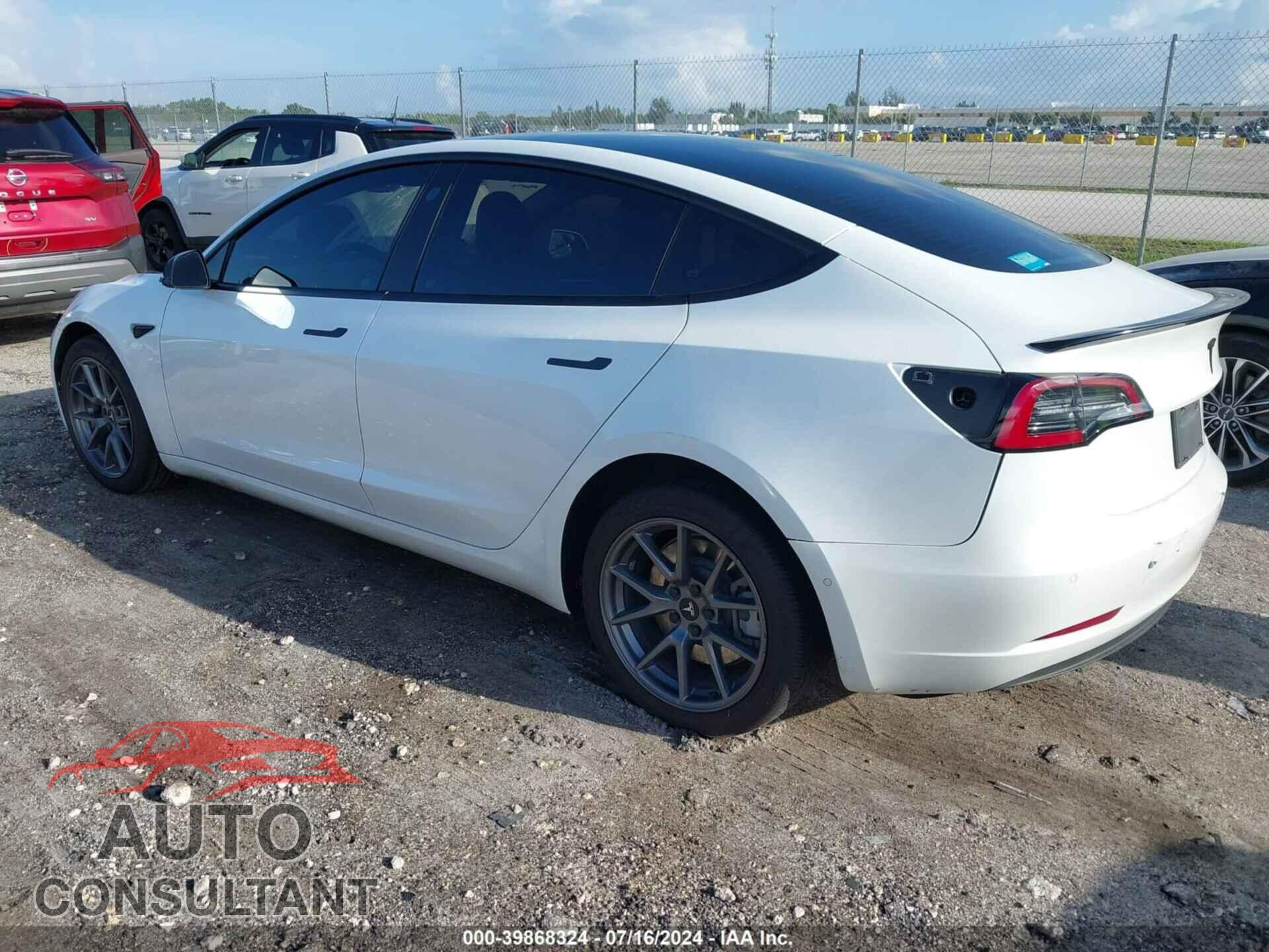 TESLA MODEL 3 2022 - 5YJ3E1EA3NF193677