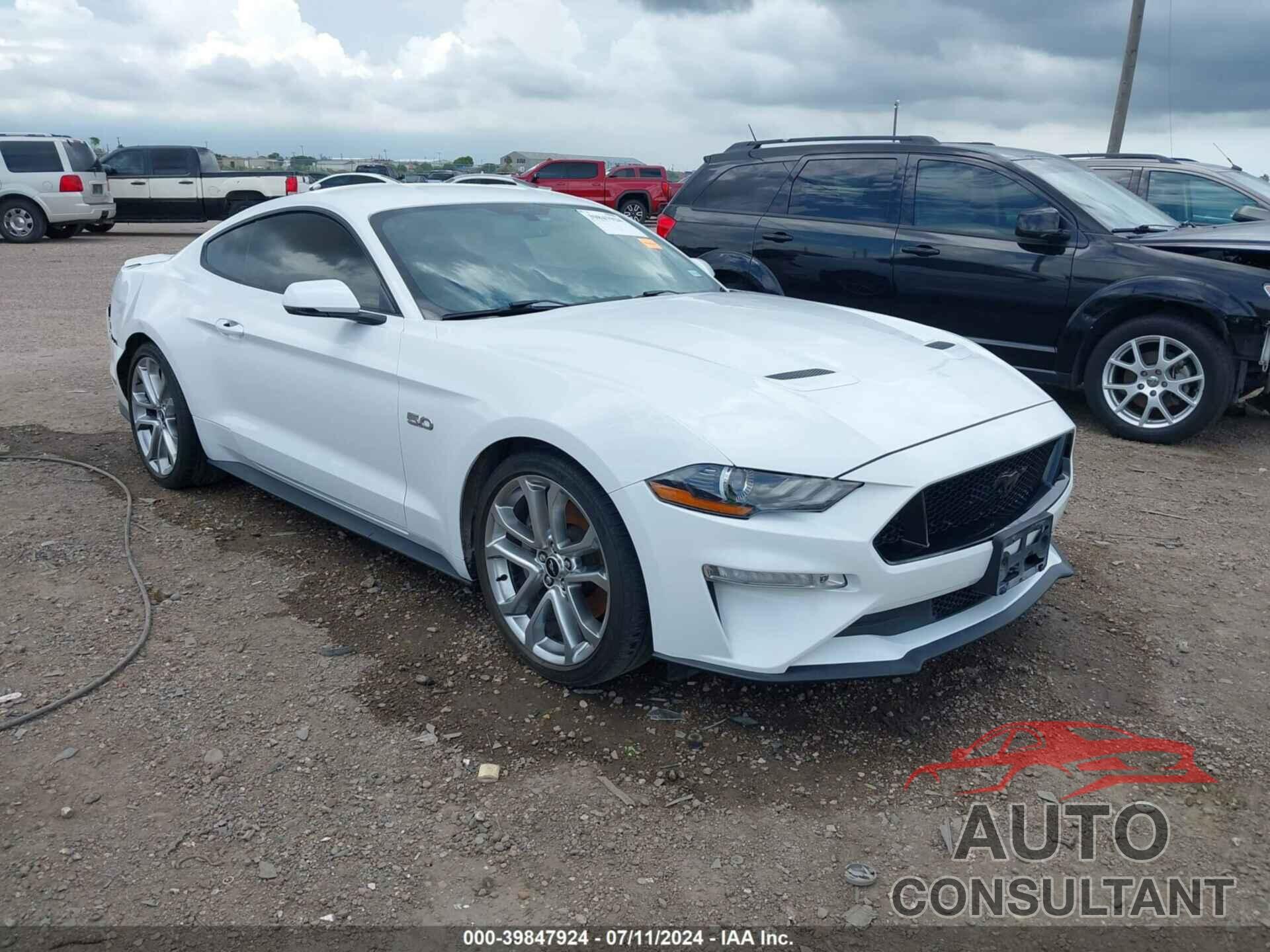 FORD MUSTANG 2018 - 1FA6P8CF8J5146516