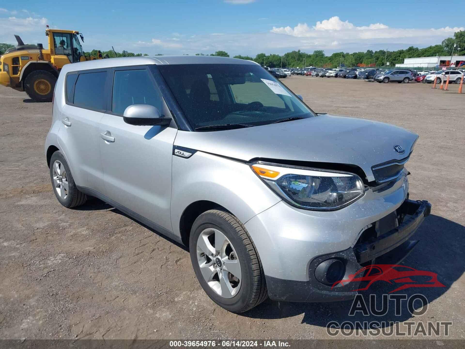 KIA SOUL 2018 - KNDJN2A26J7589372