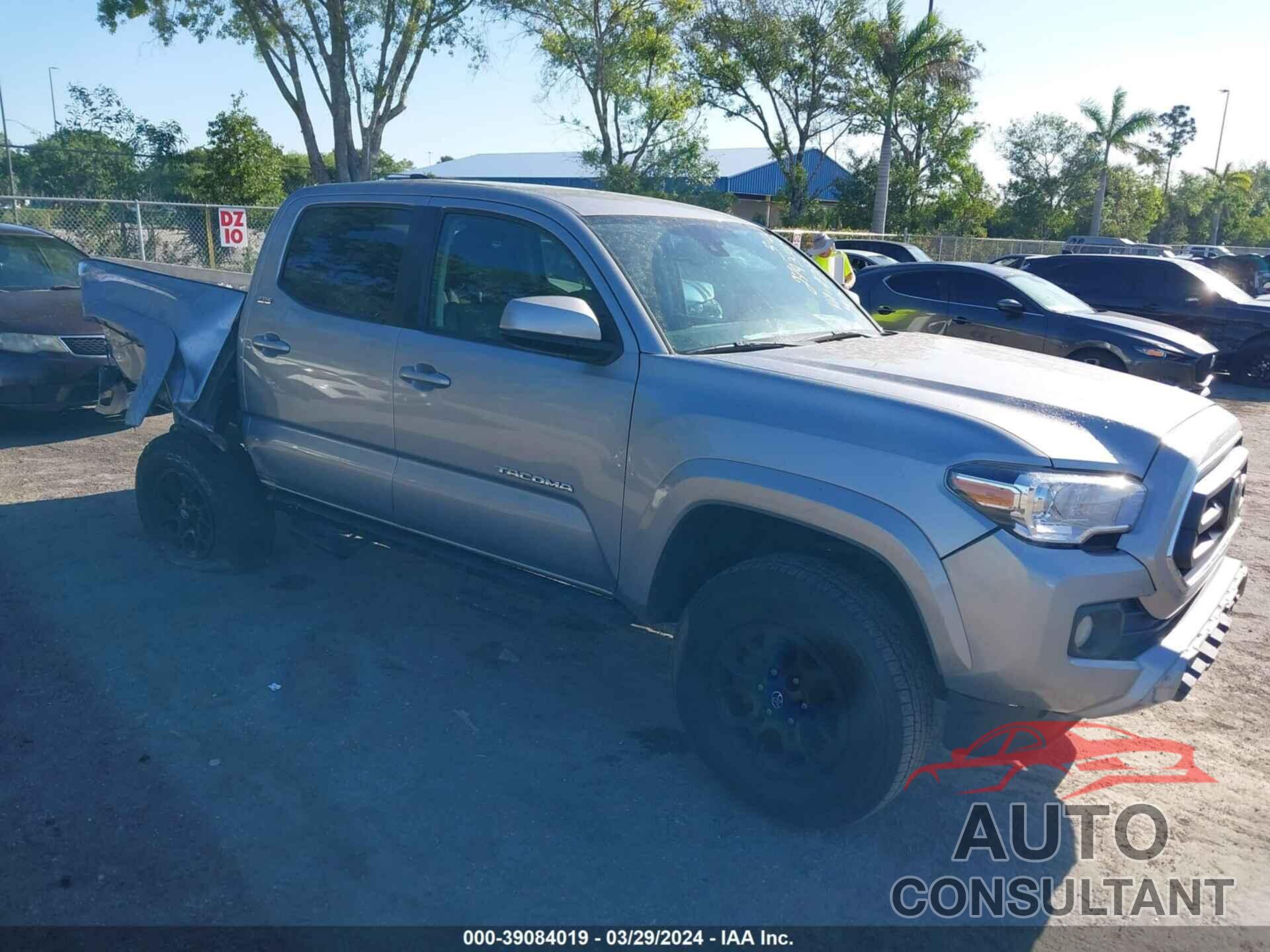 TOYOTA TACOMA 2021 - 5TFAZ5CN5MX114717