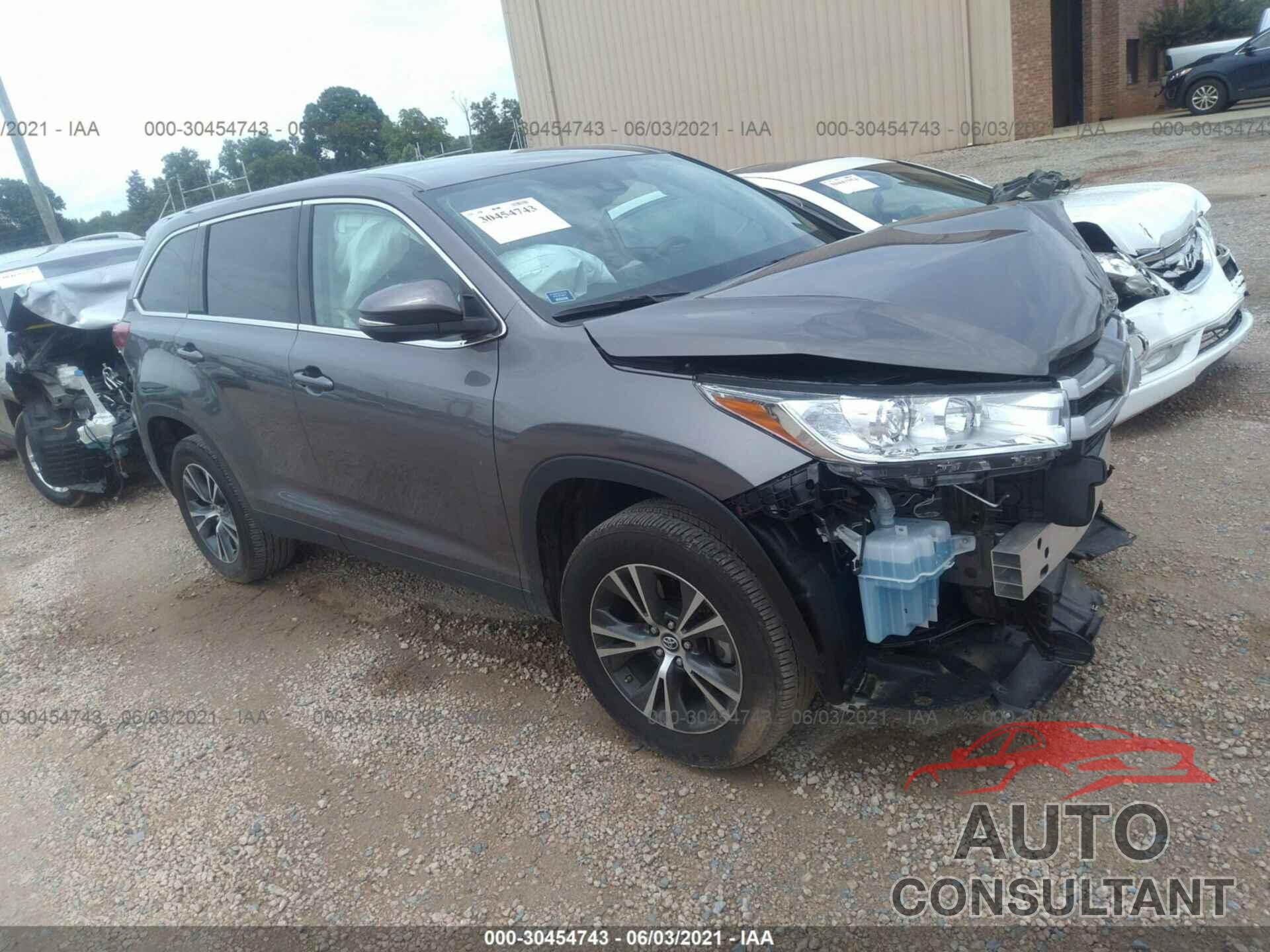 TOYOTA HIGHLANDER 2019 - 5TDZARFH2KS058567