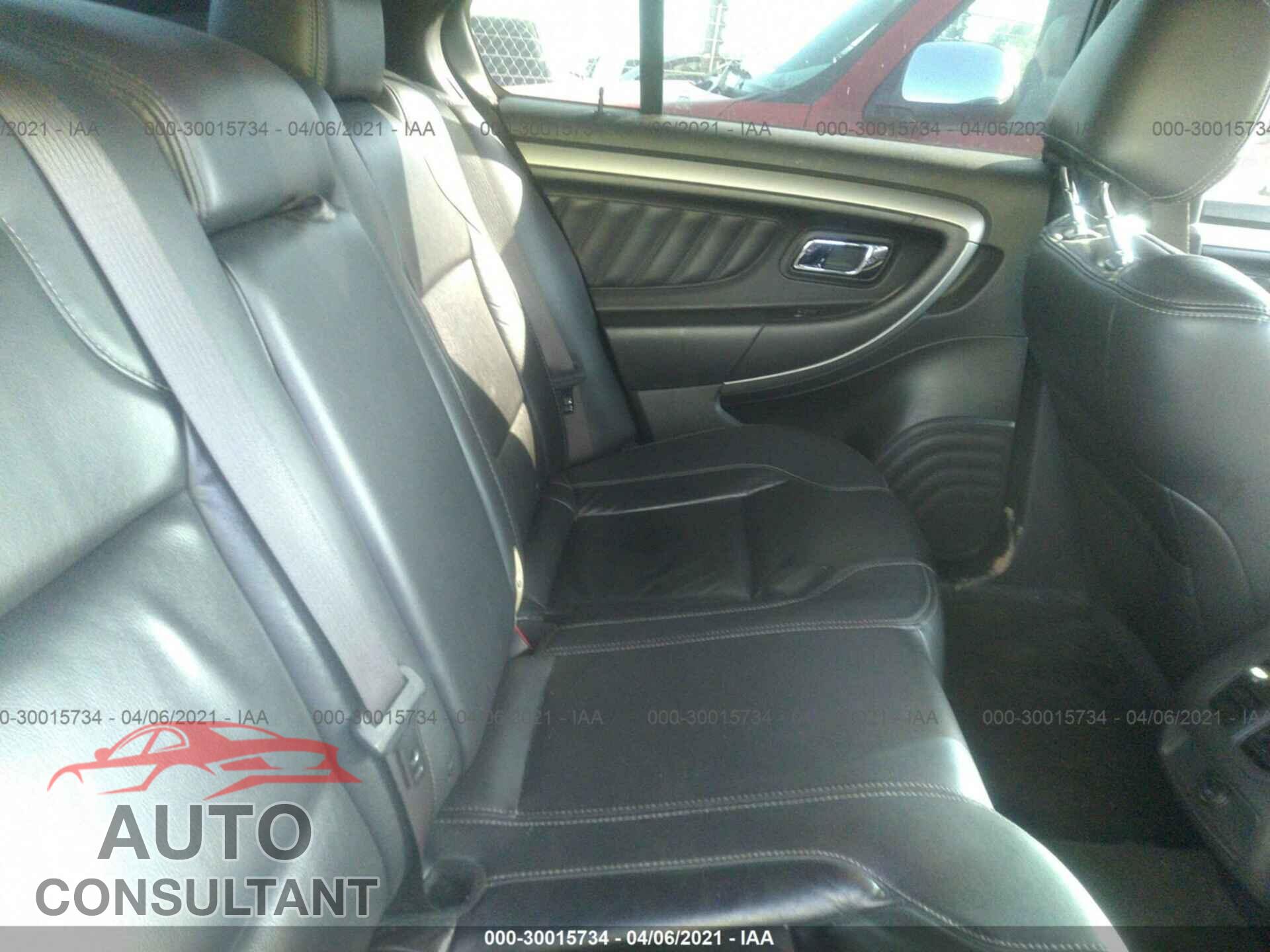 FORD TAURUS 2017 - 1FAHP2H82HG105183