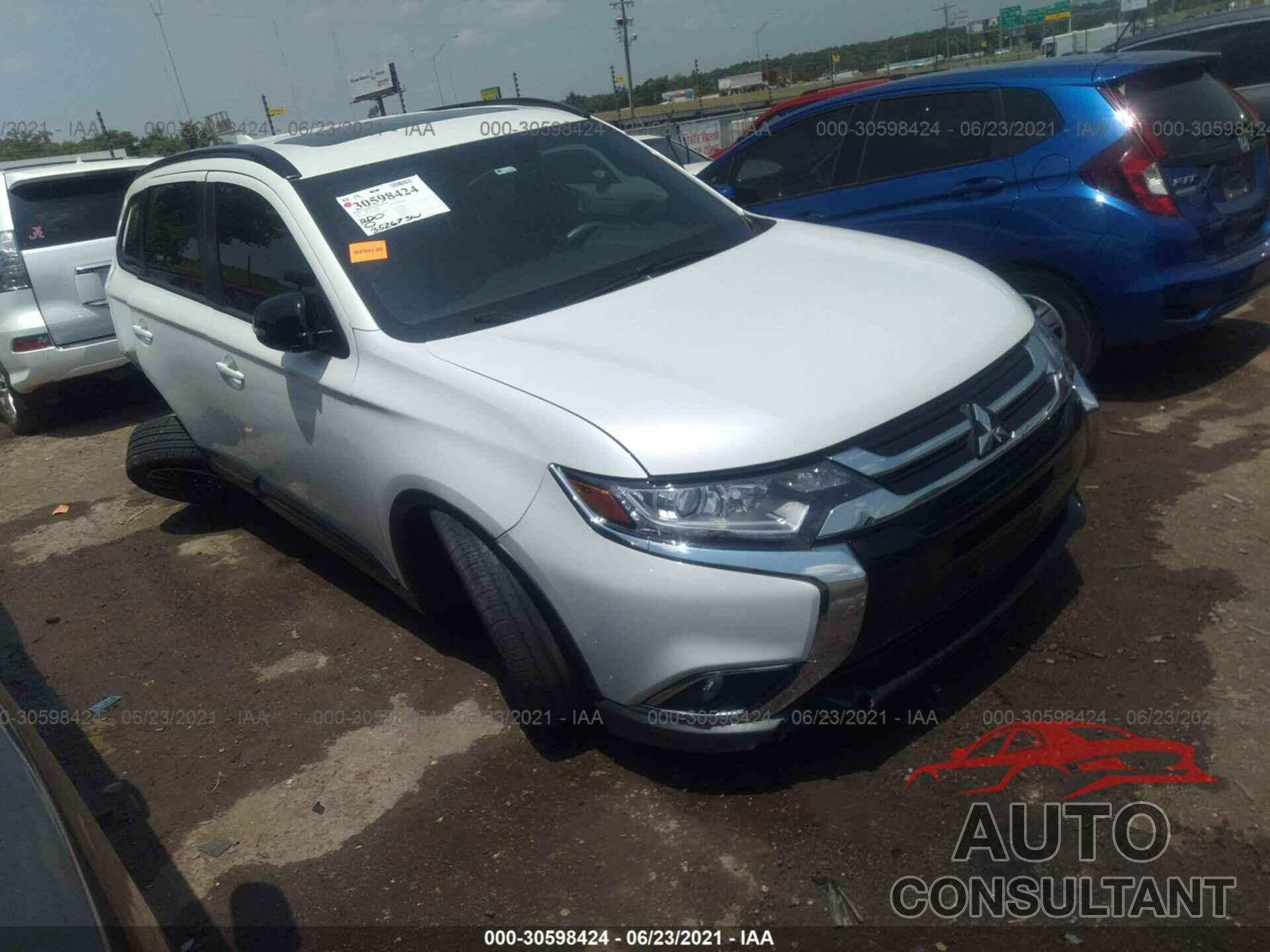 MITSUBISHI OUTLANDER 2018 - JA4AD3A31JZ054434