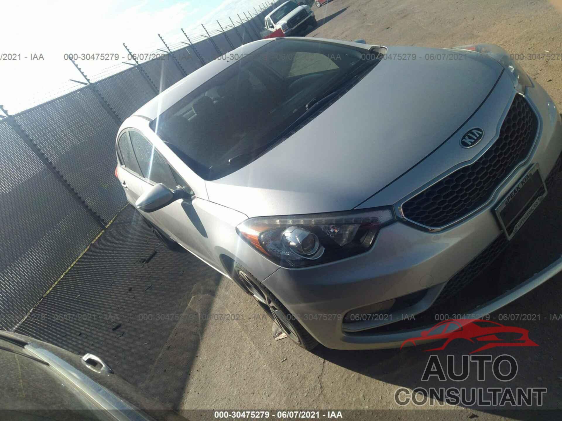 KIA FORTE 2016 - KNAFX4A87G5529568