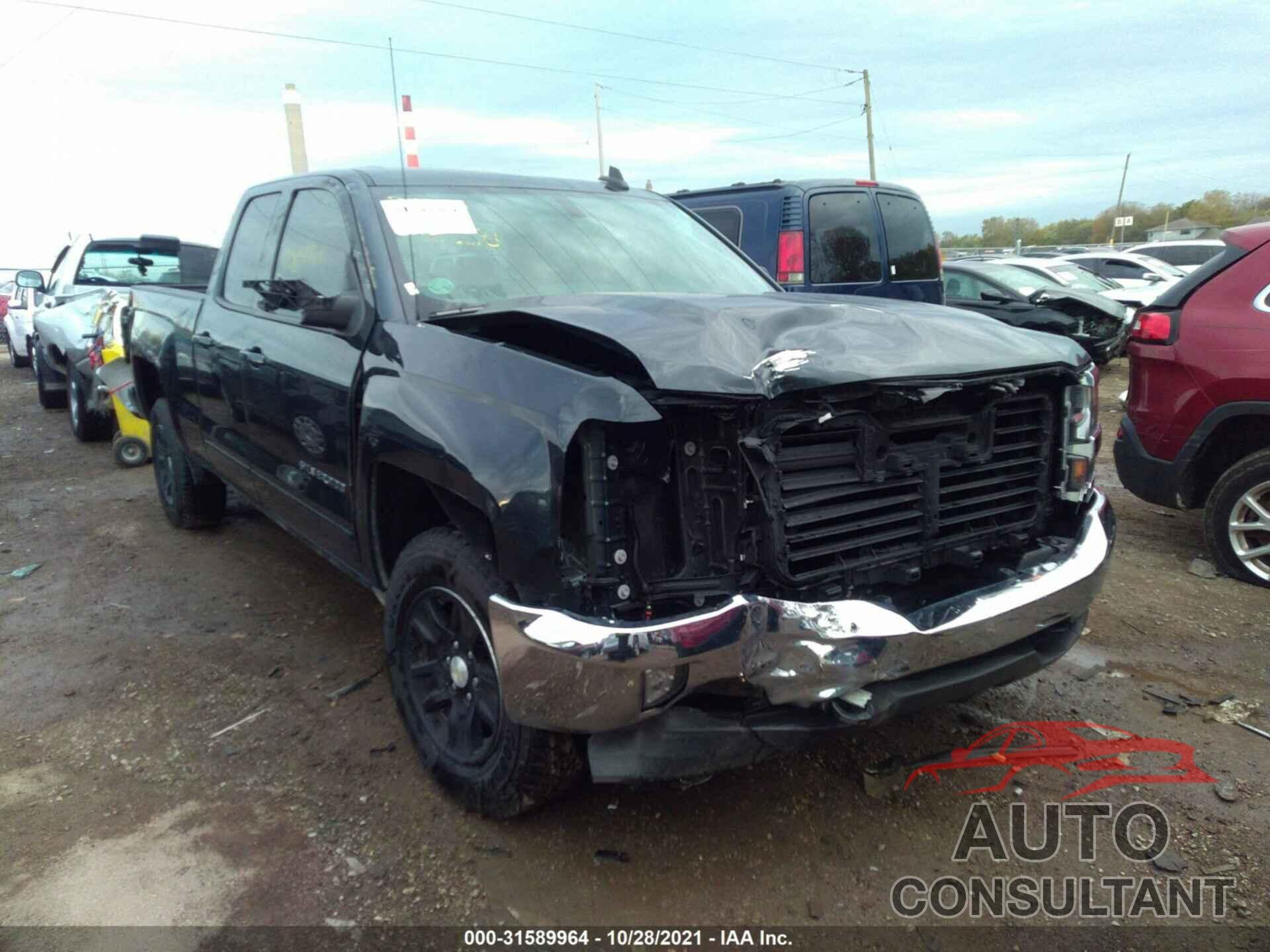 CHEVROLET SILVERADO 1500 2018 - 1GCVKREC9JZ103356
