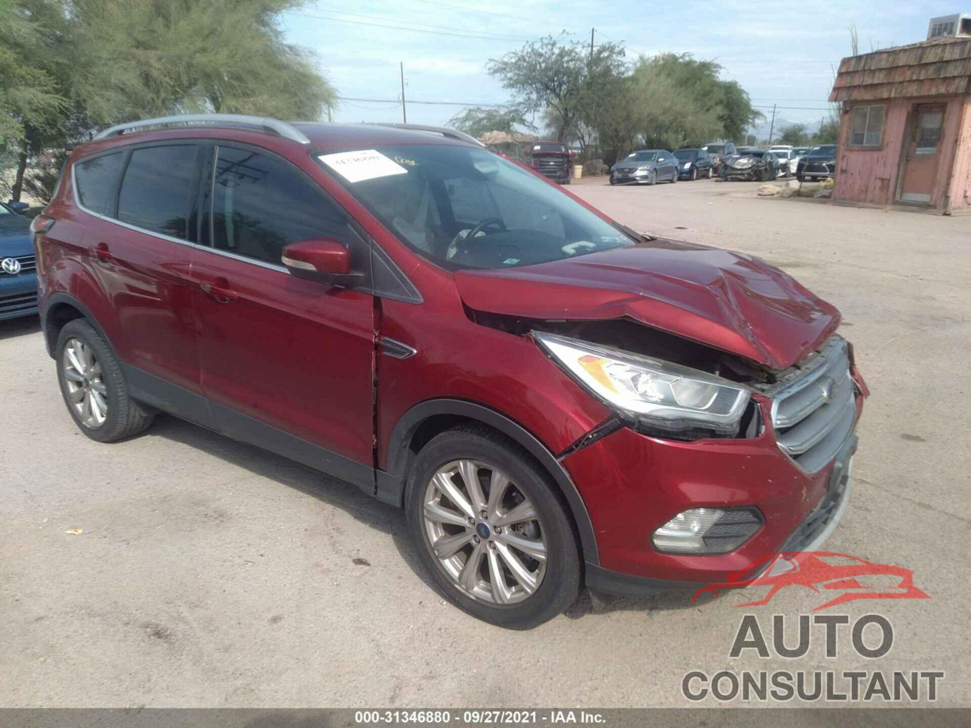 FORD ESCAPE 2017 - 1FMCU0J94HUA64895