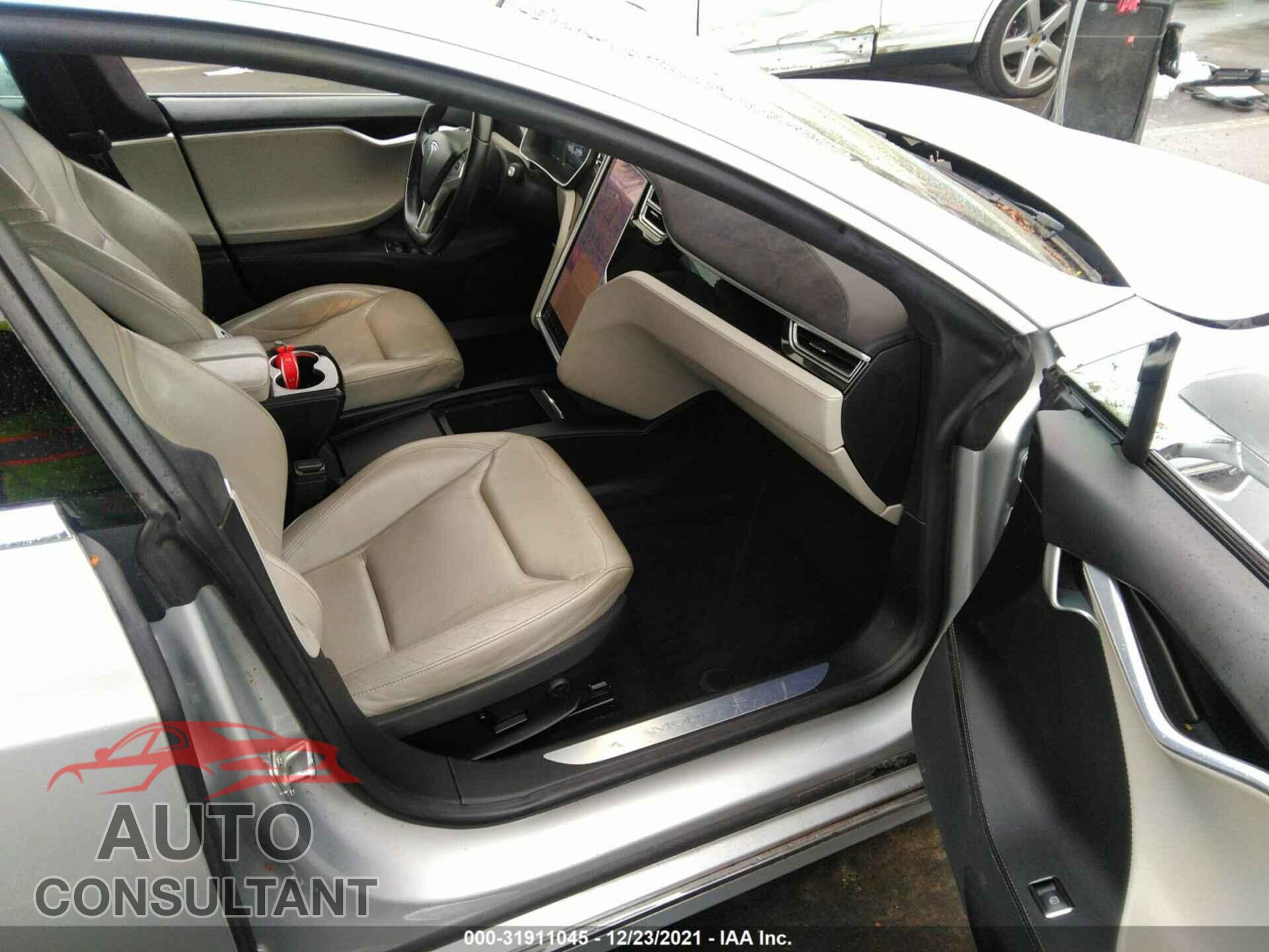 TESLA MODEL S 2016 - 5YJSA1E28GF140380