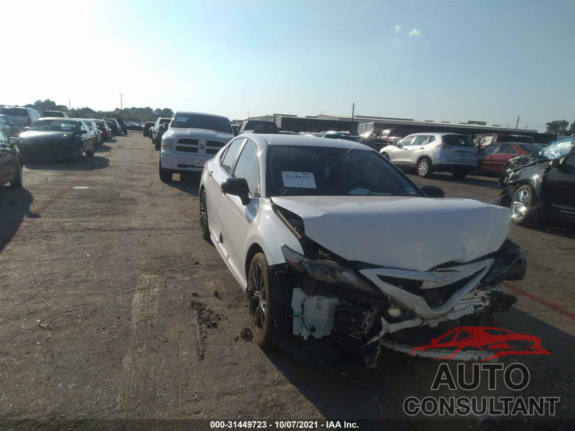 TOYOTA CAMRY 2021 - 4T1G11AK7MU429826