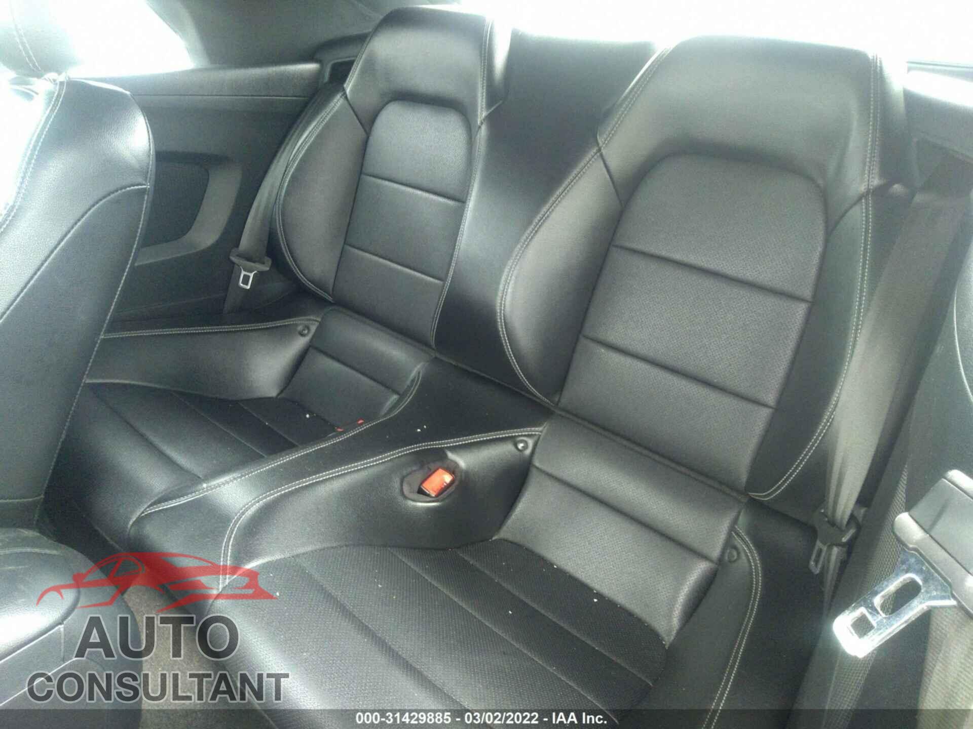FORD MUSTANG 2018 - 1FATP8UH9J5124026