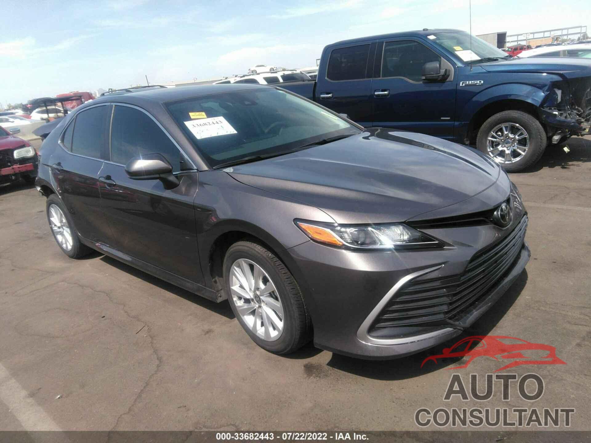 TOYOTA CAMRY 2021 - 4T1C11AK8MU439098