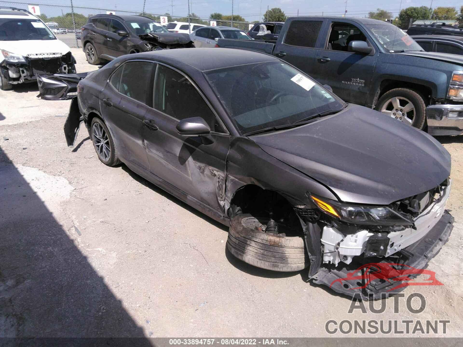 TOYOTA CAMRY 2022 - 4T1G11AK2NU002989